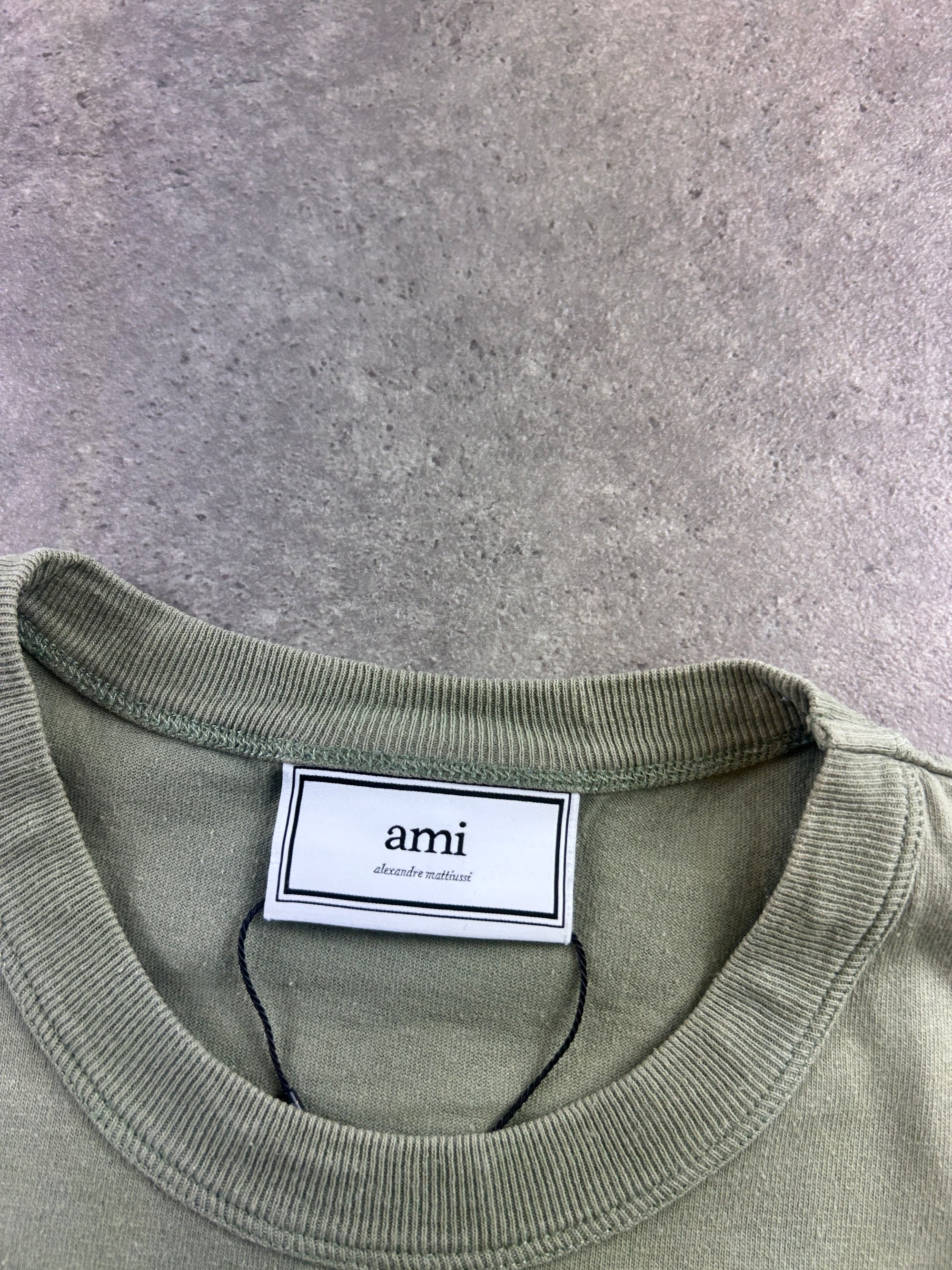 T-shirt Ami Paris (M)