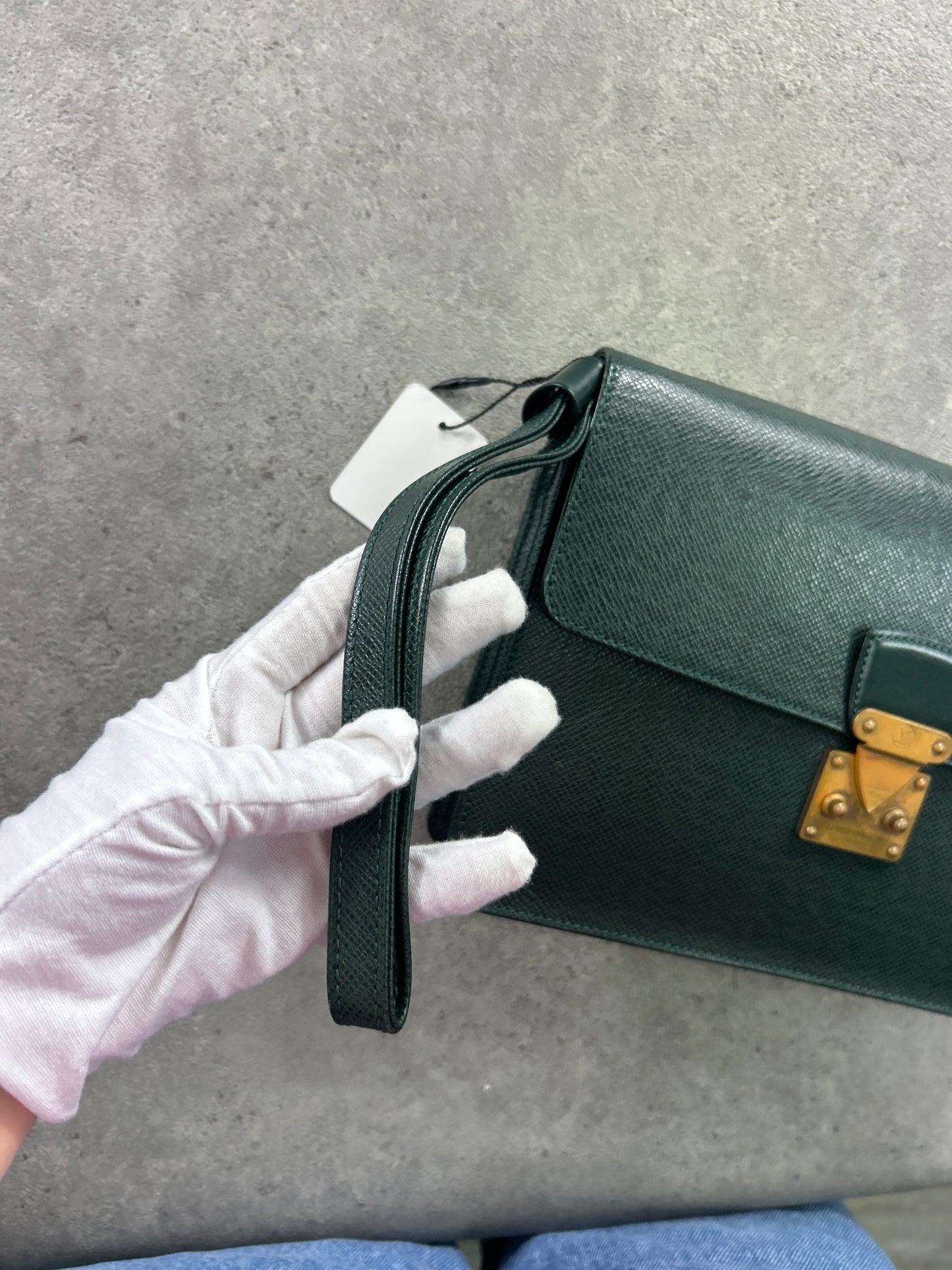 Pochette Louis Vuitton Taiga