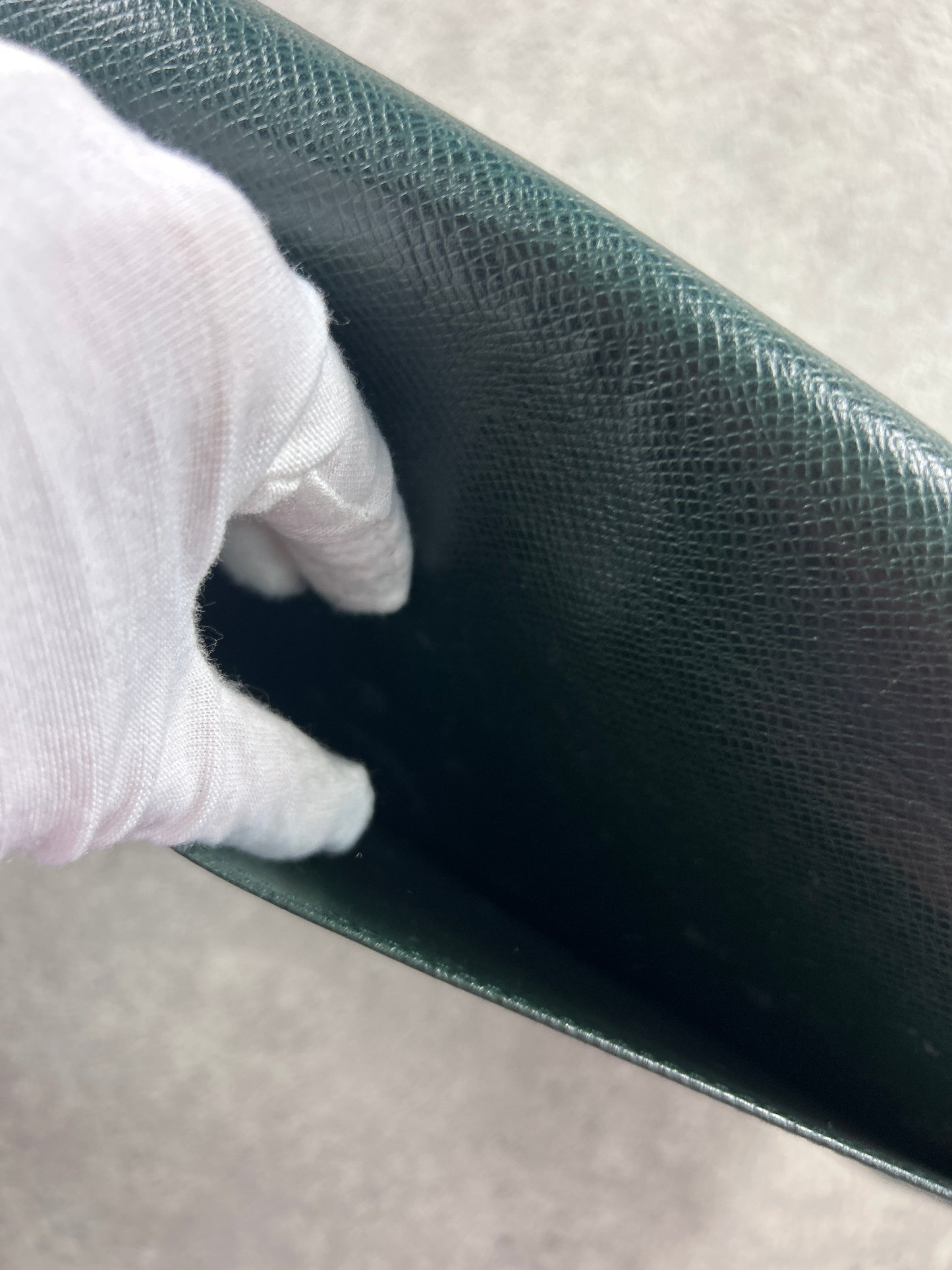 Pochette Louis Vuitton Taiga