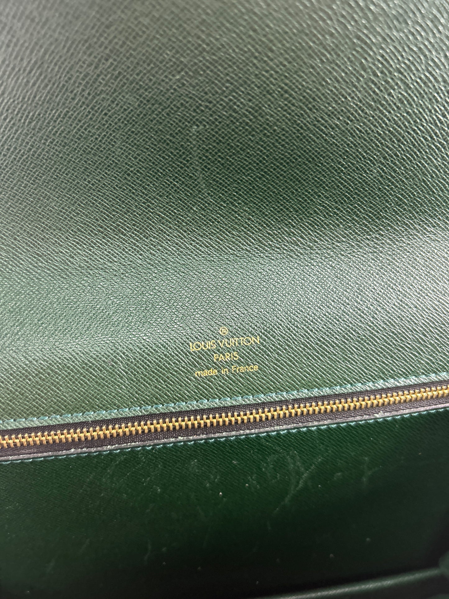 Pochette Louis Vuitton Taiga