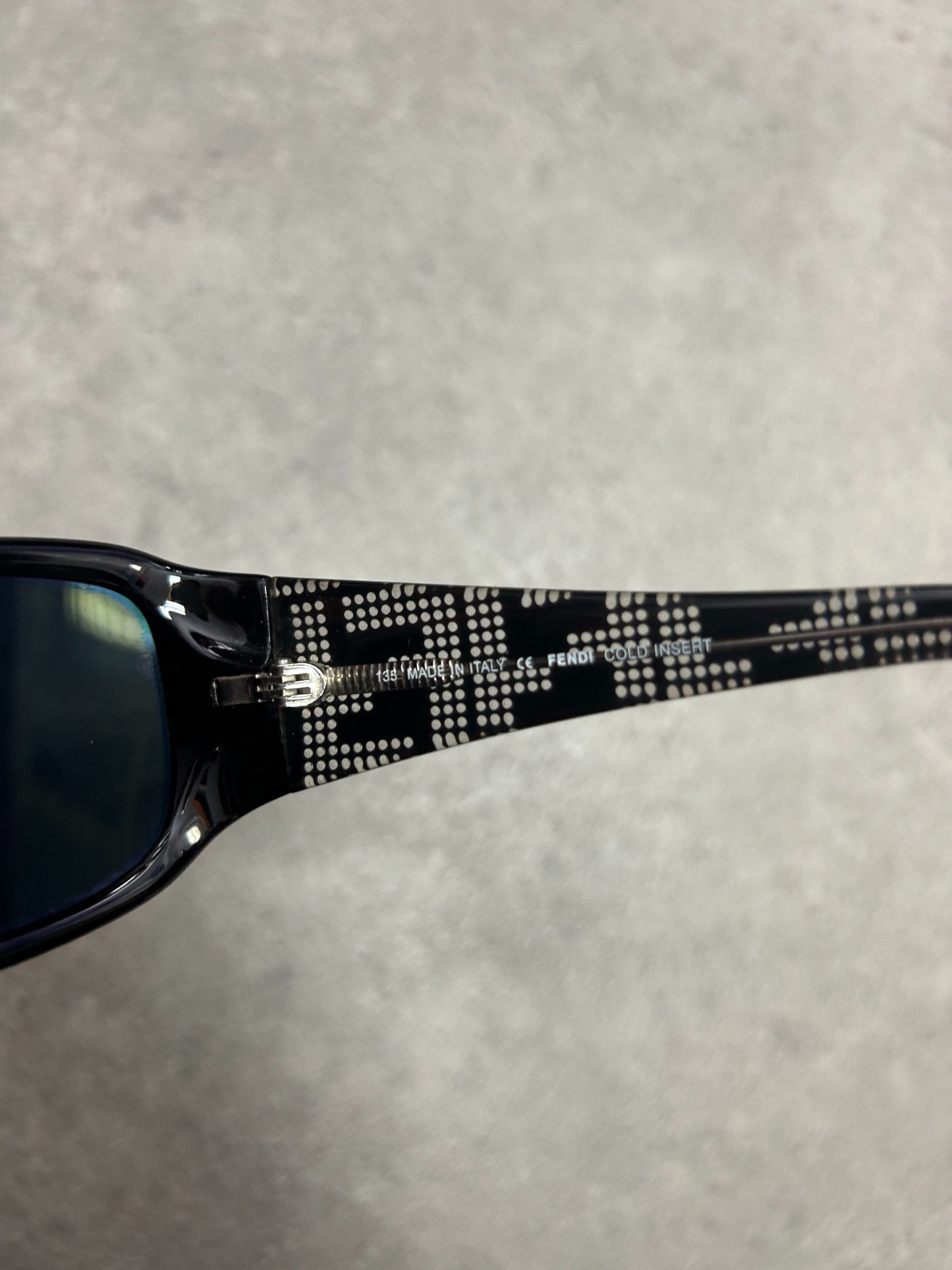 Lunettes de soleil Fendi