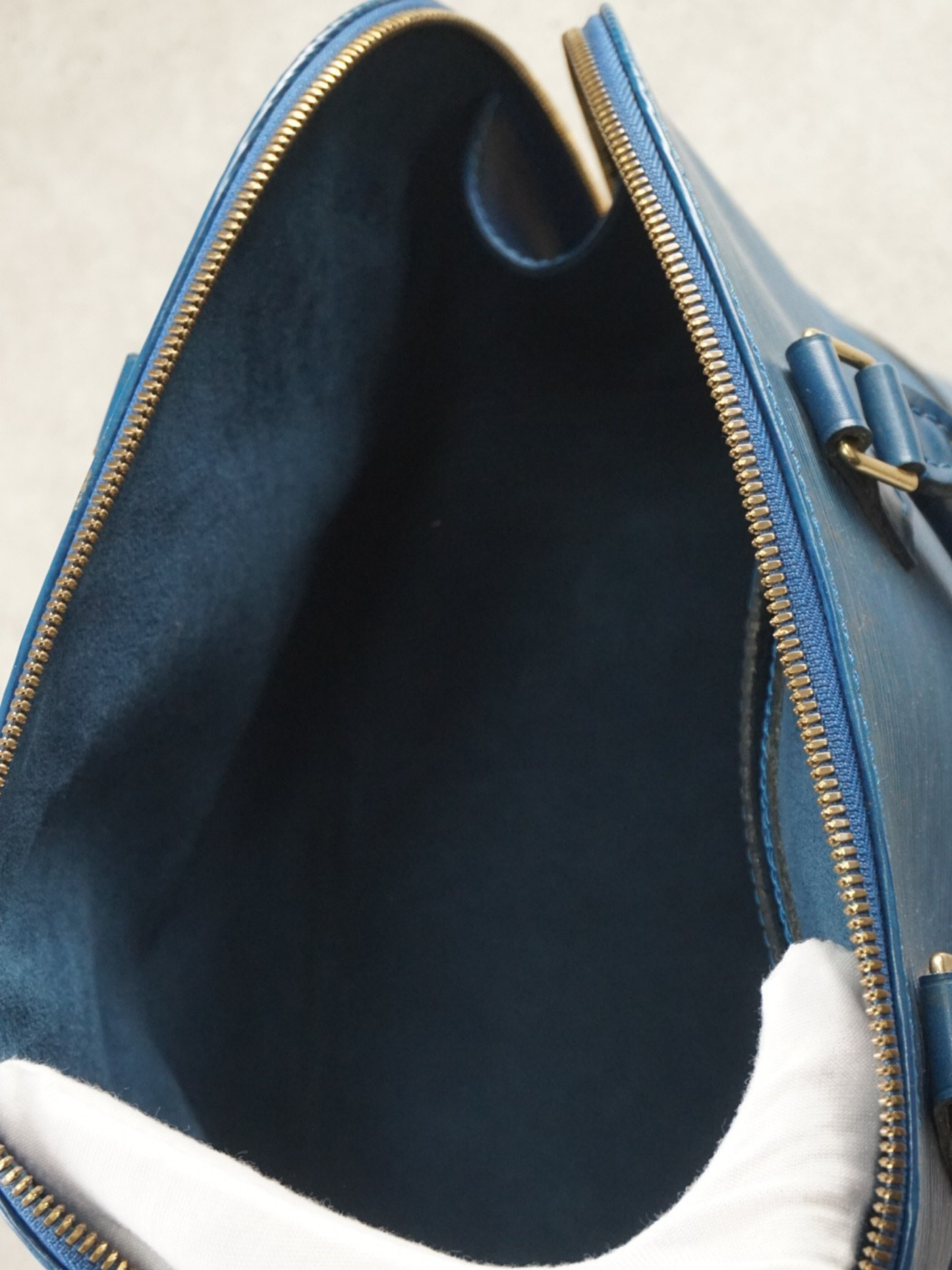Louis Vuitton Alma PM