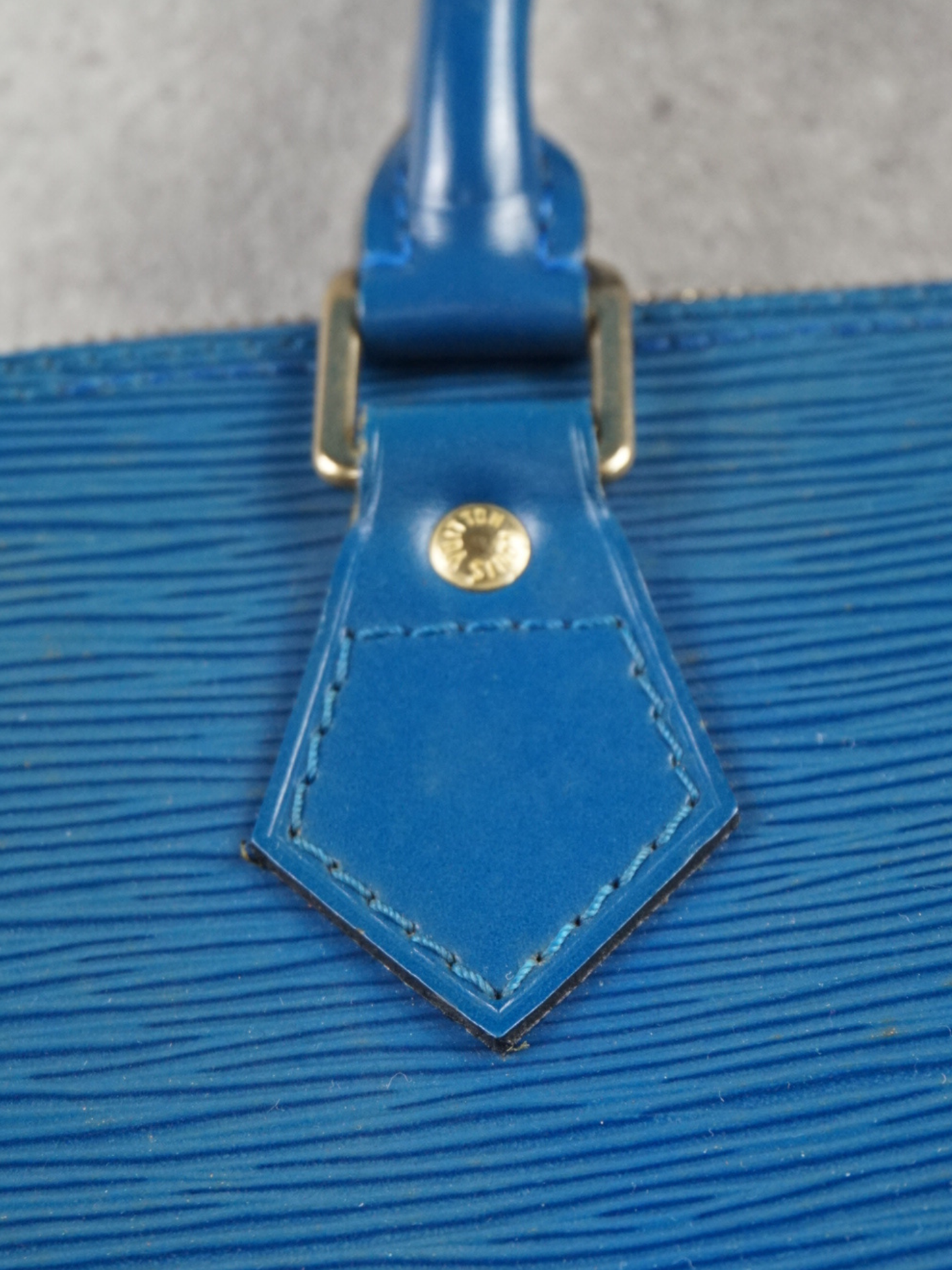 Louis Vuitton Alma PM