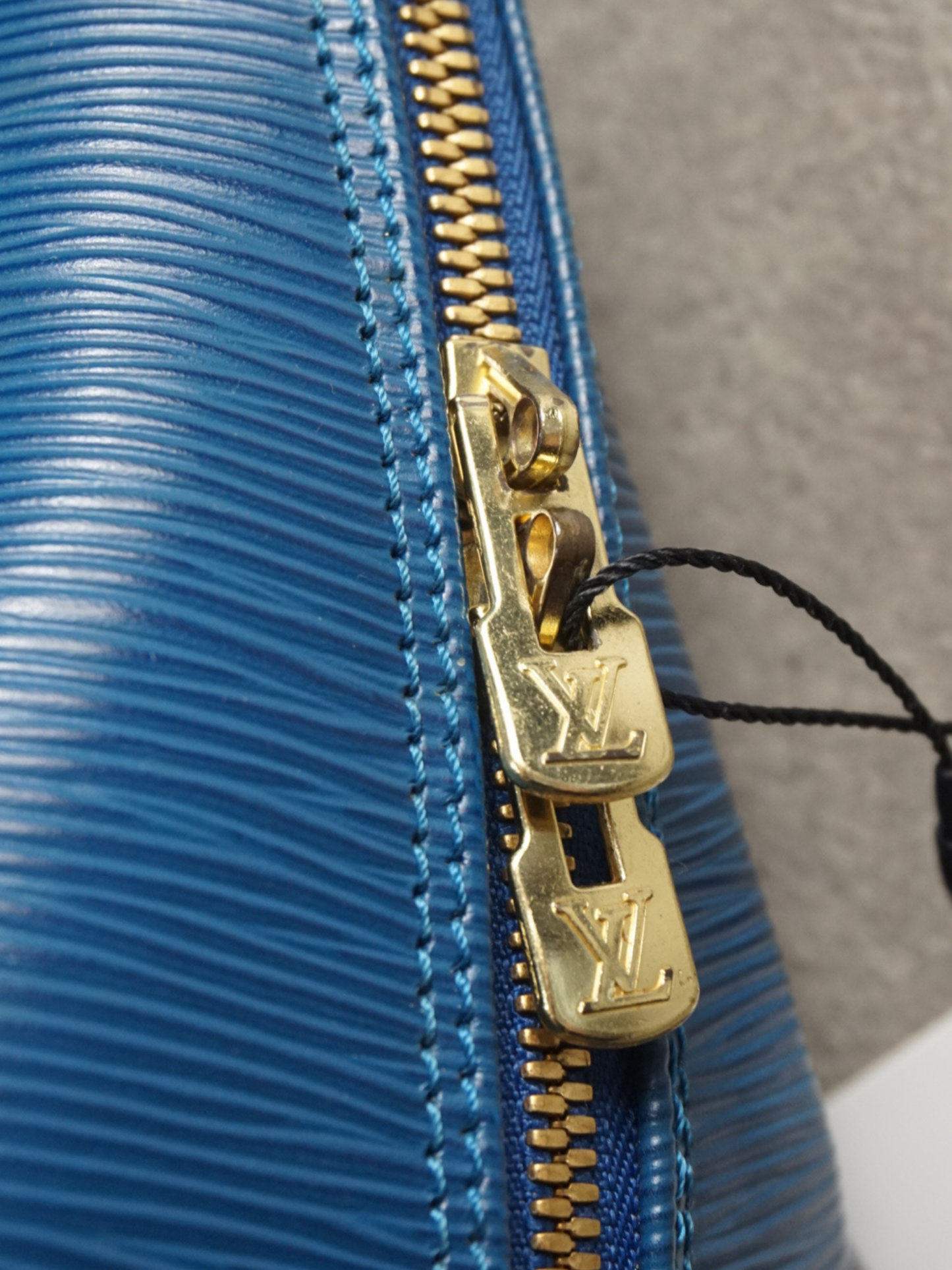 Louis Vuitton Alma PM