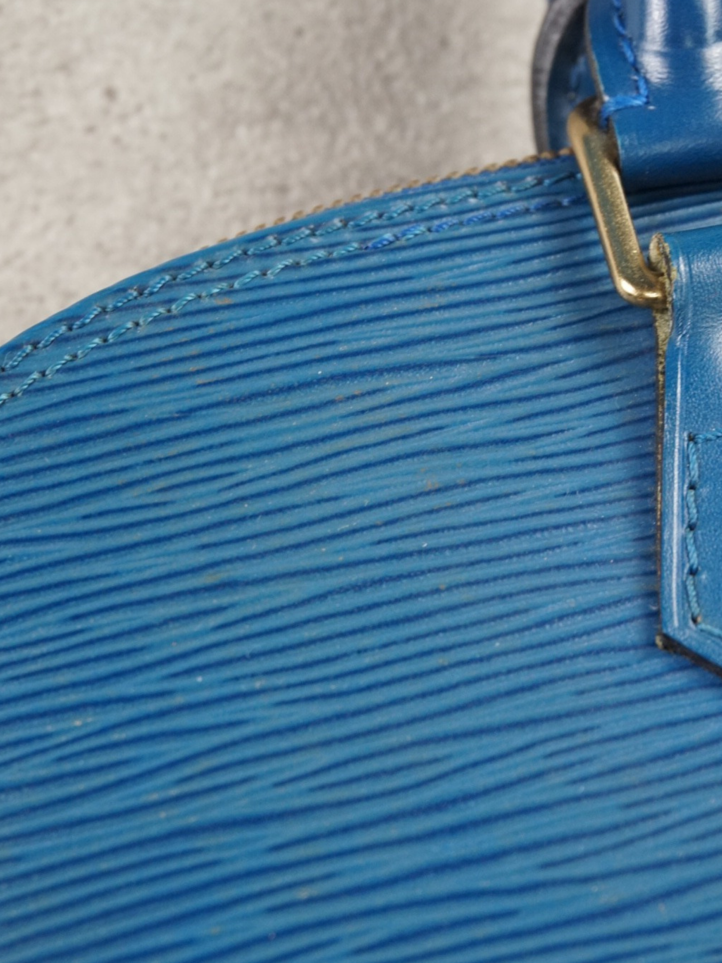 Louis Vuitton Alma PM