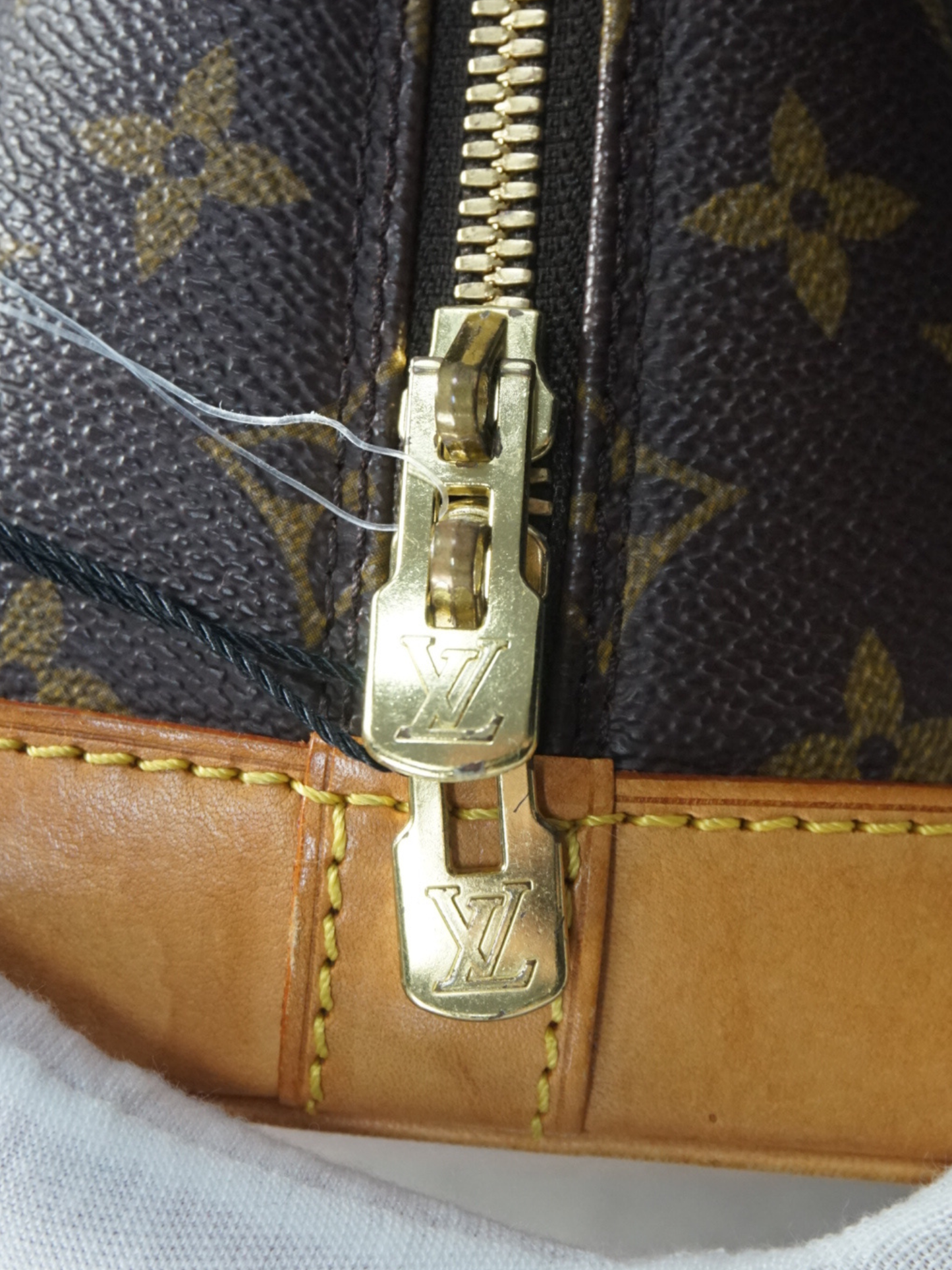 Louis Vuitton Alma PM
