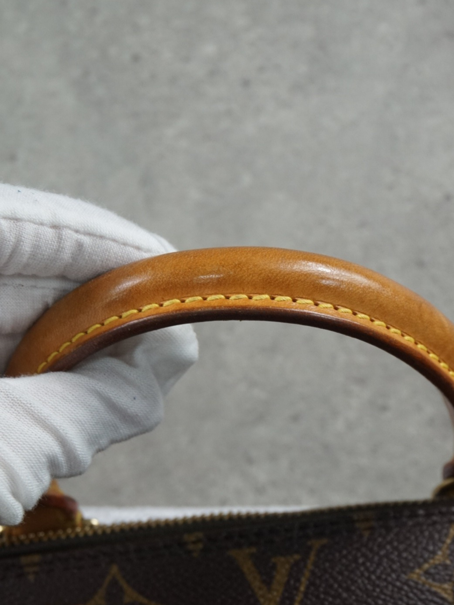 Louis Vuitton Alma PM