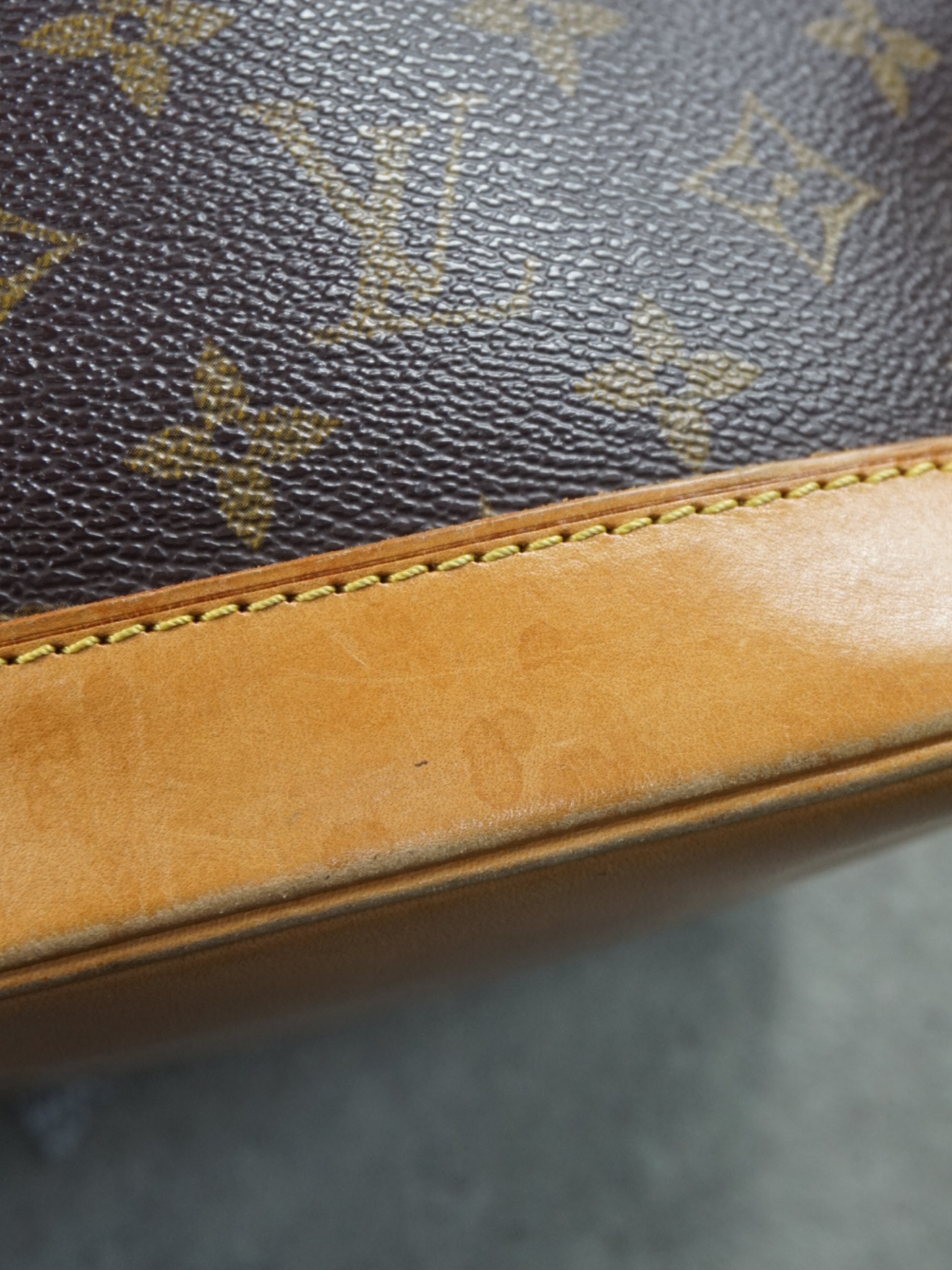 Louis Vuitton Alma PM