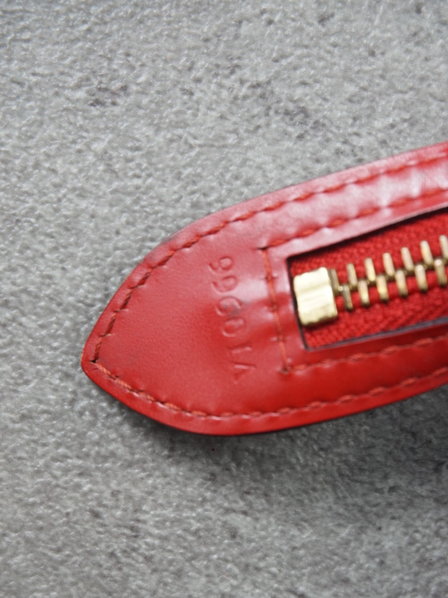 Louis Vuitton Saint Jacques