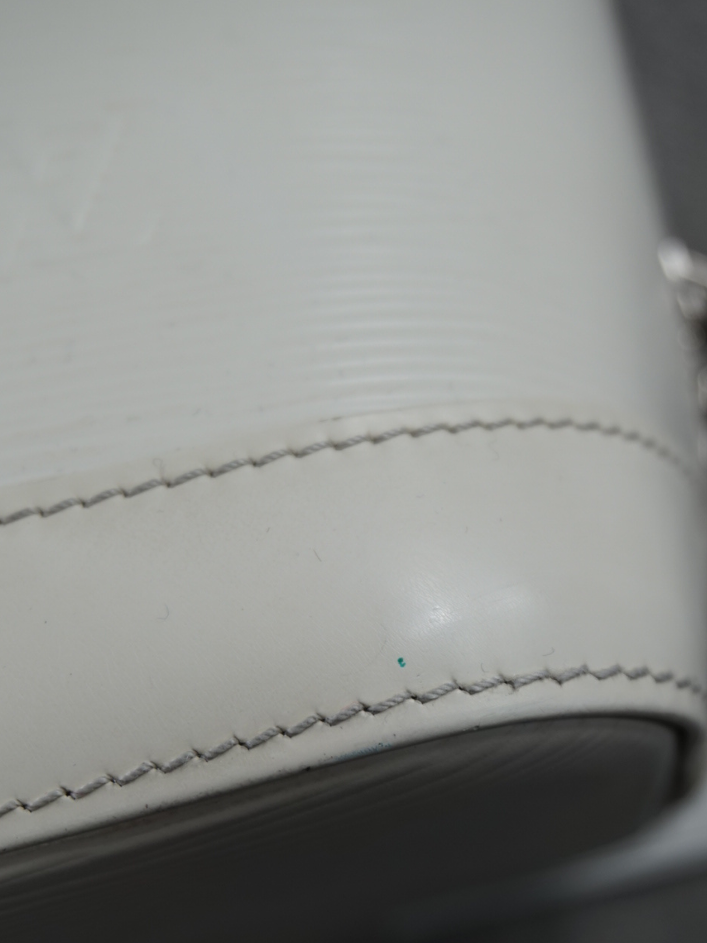 Louis Vuitton Alma PM