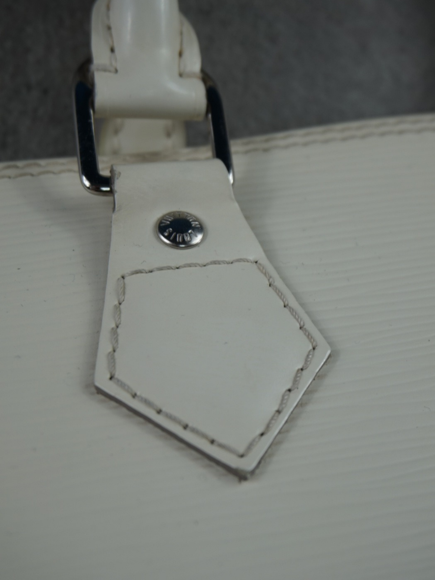 Louis Vuitton Alma PM