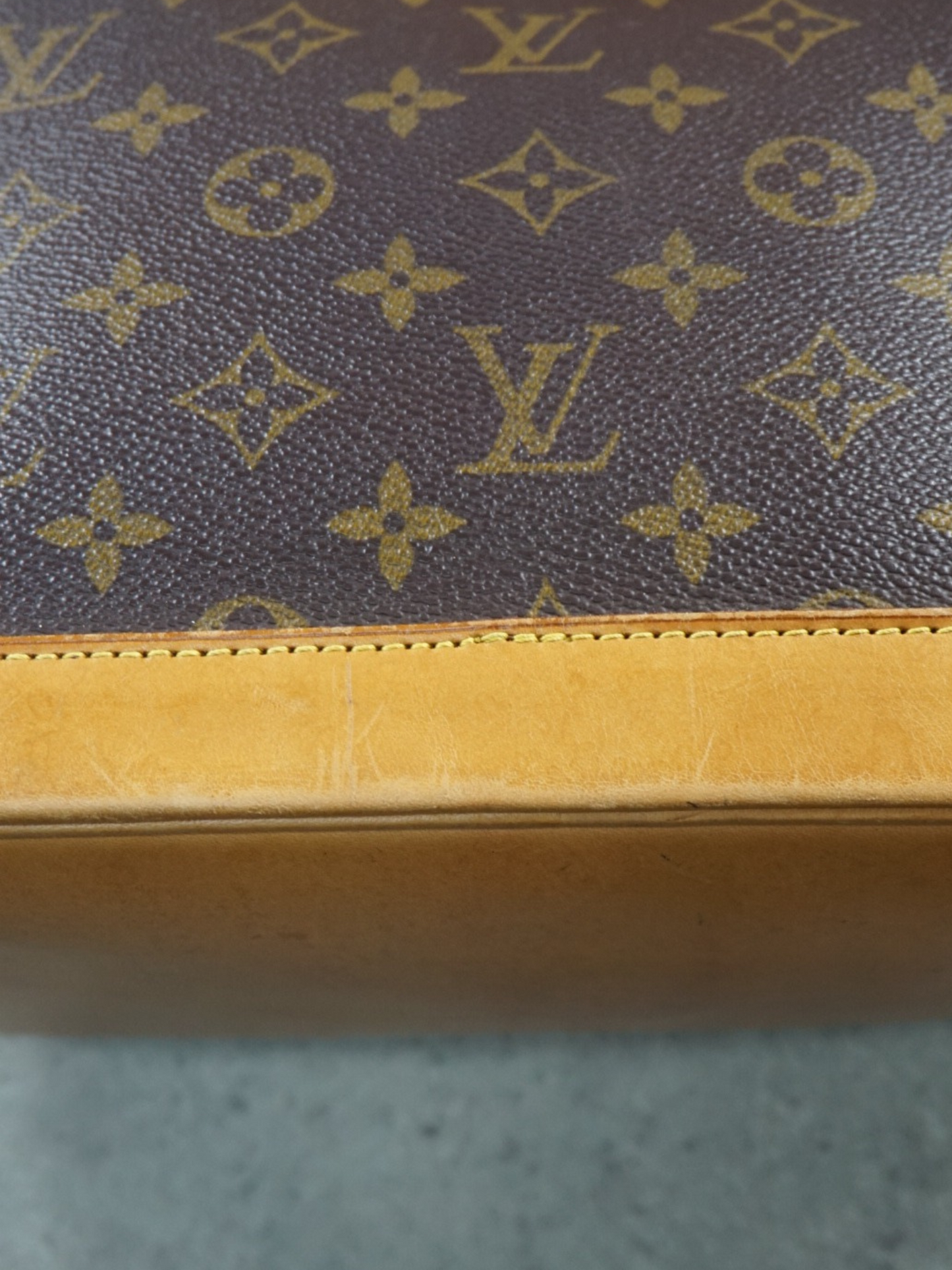 Louis Vuitton Alma PM