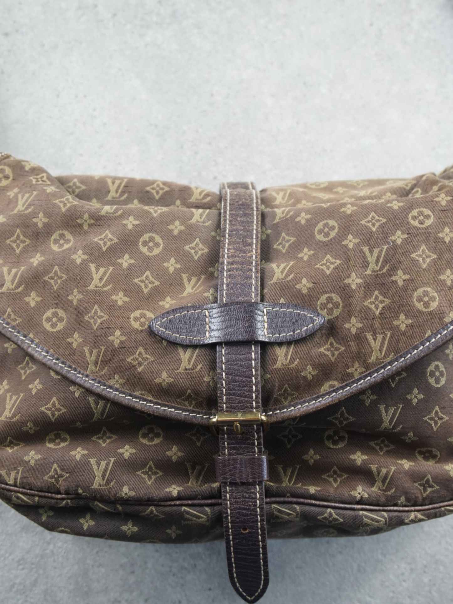 Sacoche Louis Vuitton Mini Lin Saumur 30