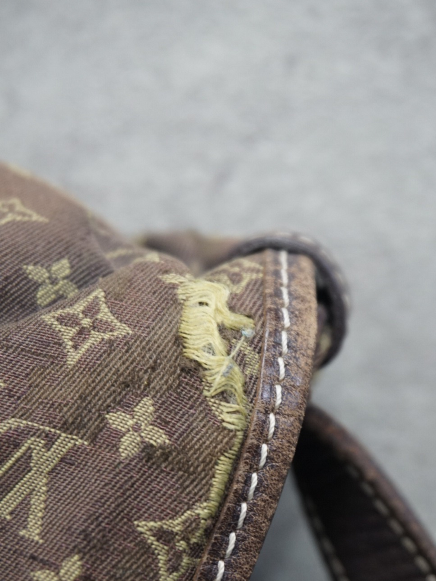 Sacoche Louis Vuitton Mini Lin Saumur 30
