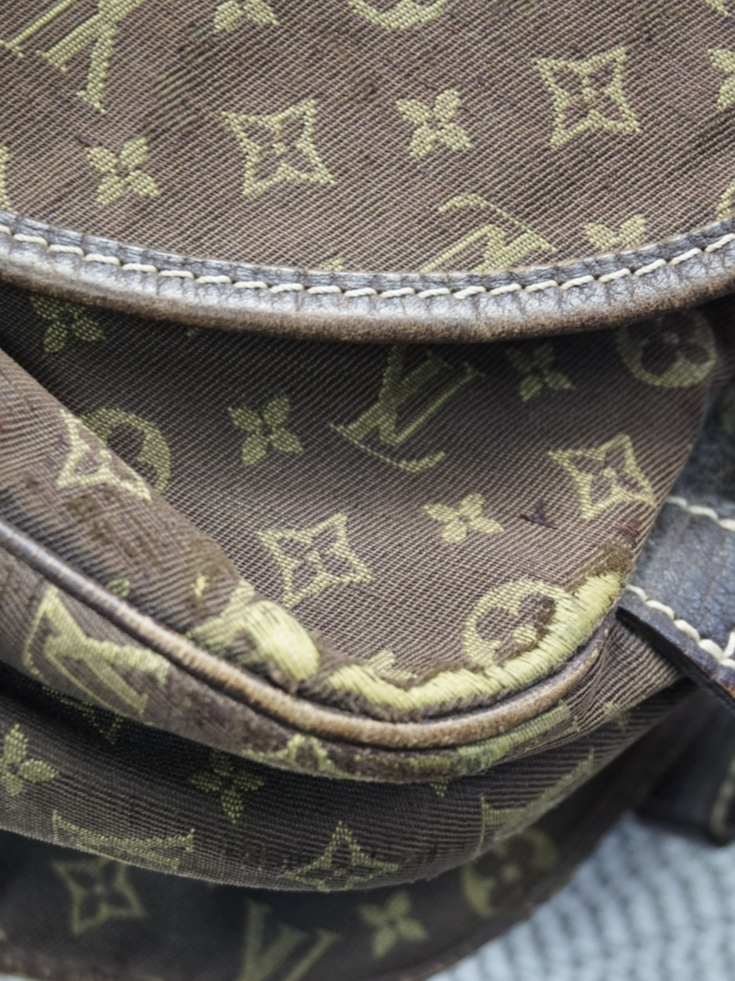 Sacoche Louis Vuitton Mini Lin Saumur 30