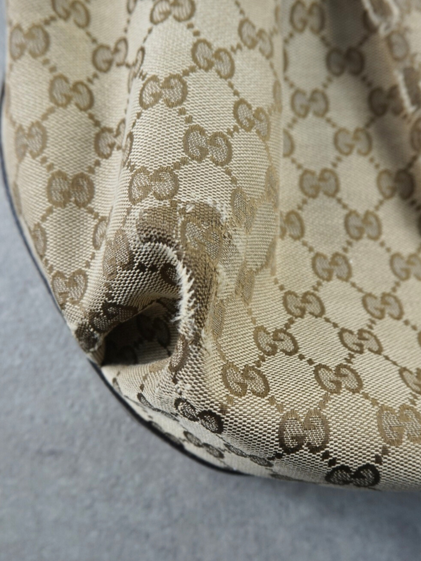 Sac cabas Gucci en toile GG marron