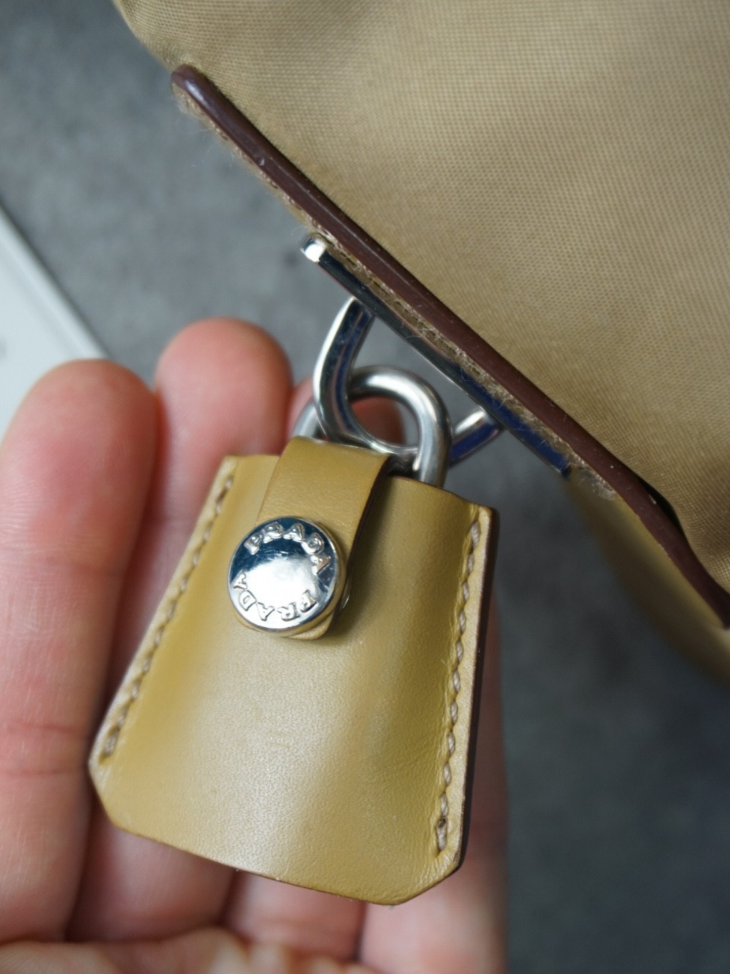Sac à main Prada Tessuto nylon