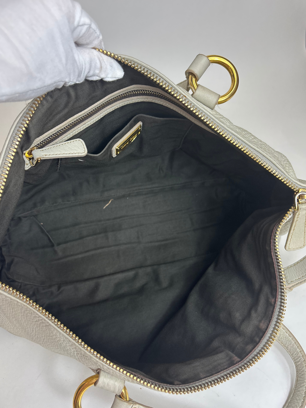 Sac Cabas écru Miu Miu