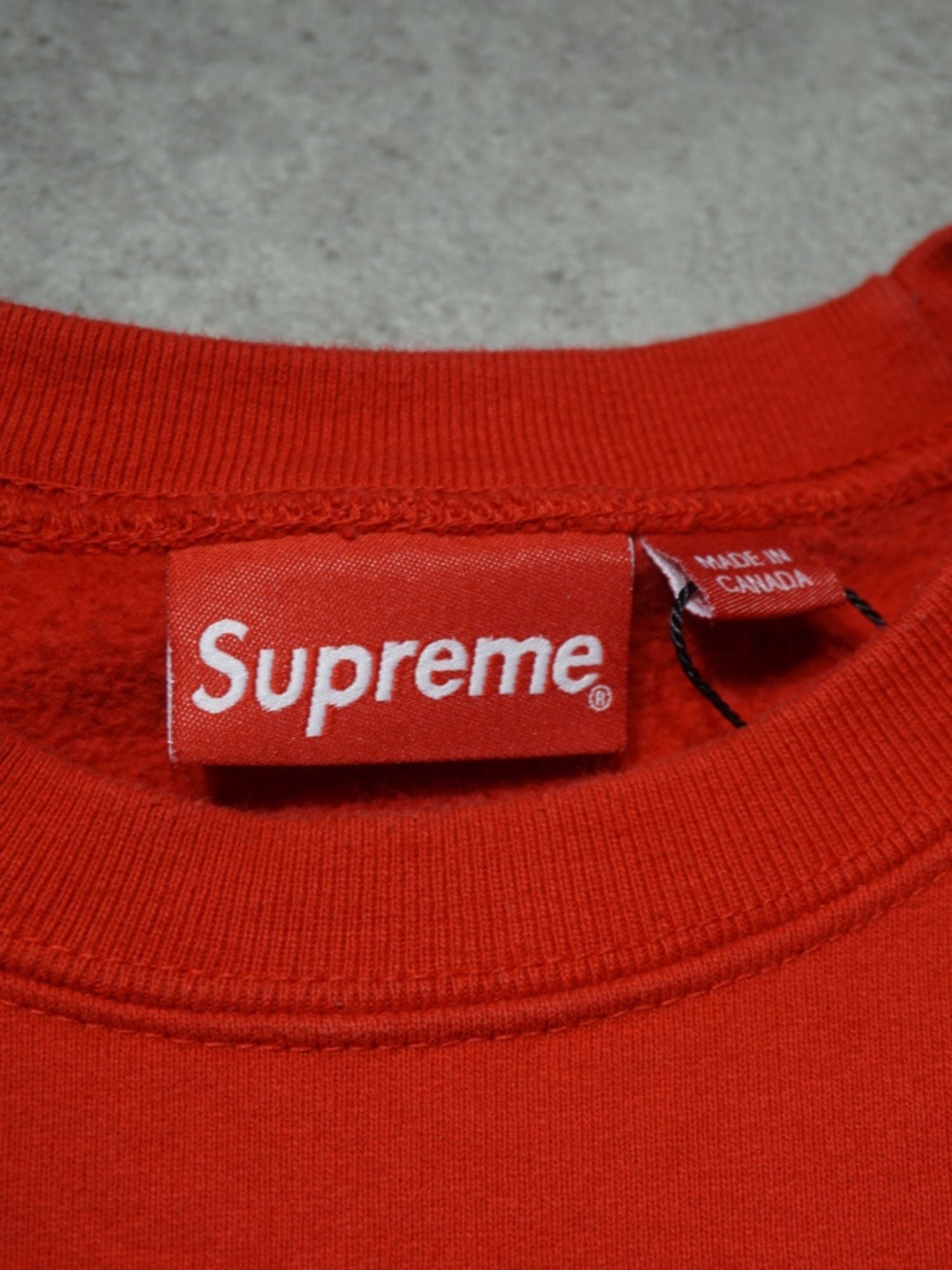 Sweat Supreme rouge (L)