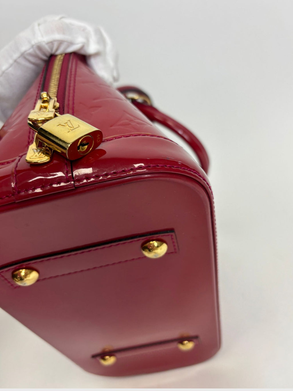 Sac Alma PM Louis Vuitton cuir vernis