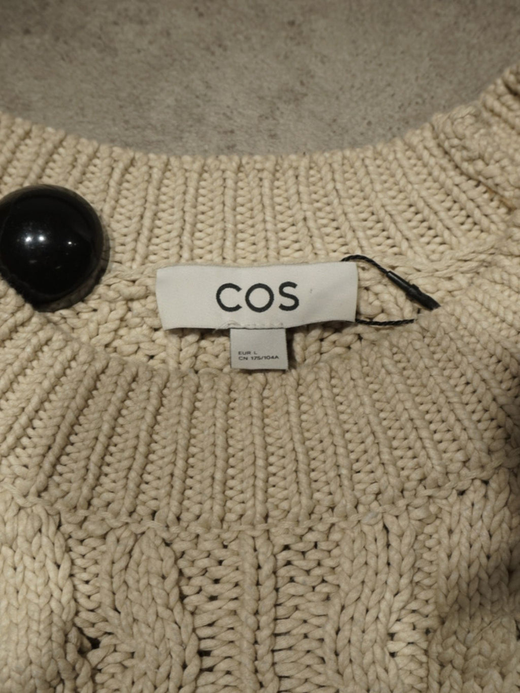 Pull épais torsadé beige COS (L femme)