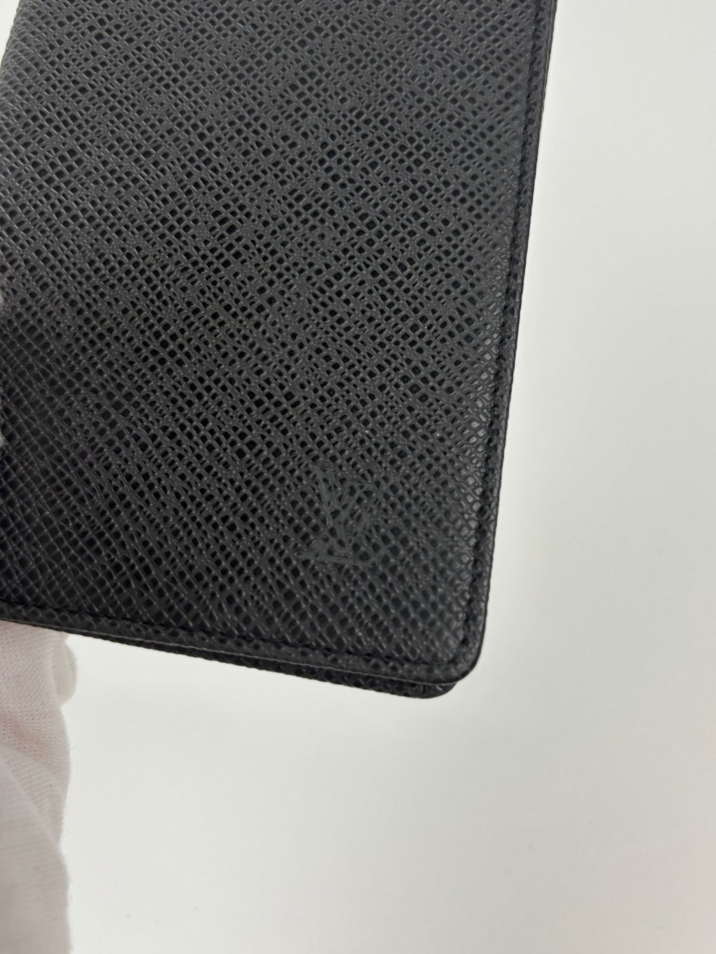 Porte cartes Louis Vuitton cuir Taïga