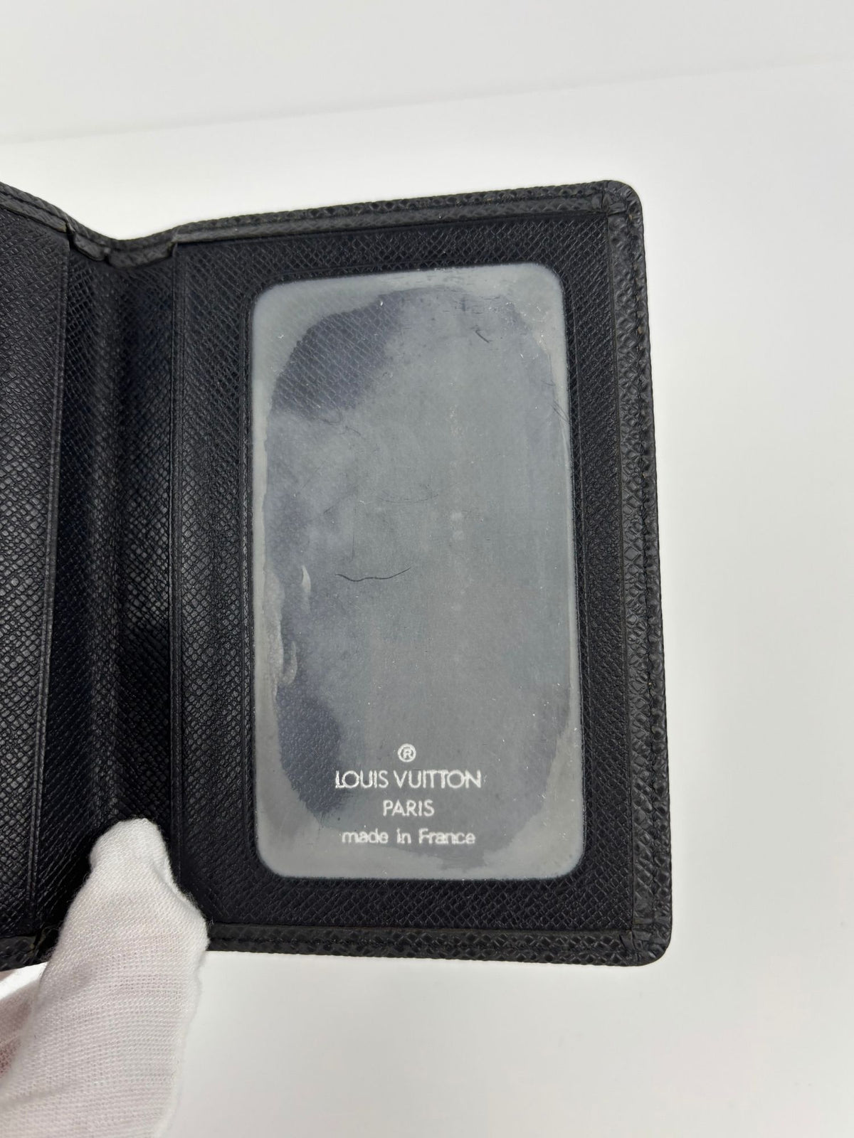Porte cartes Louis Vuitton cuir Taïga