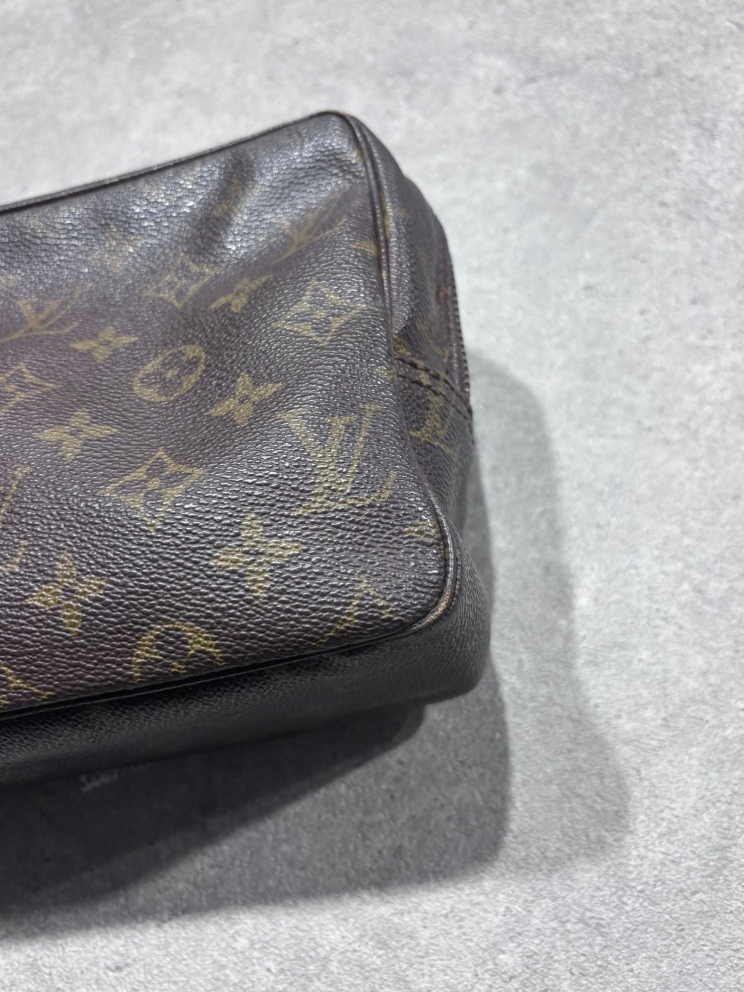 Trousse de toilette Louis Vuitton