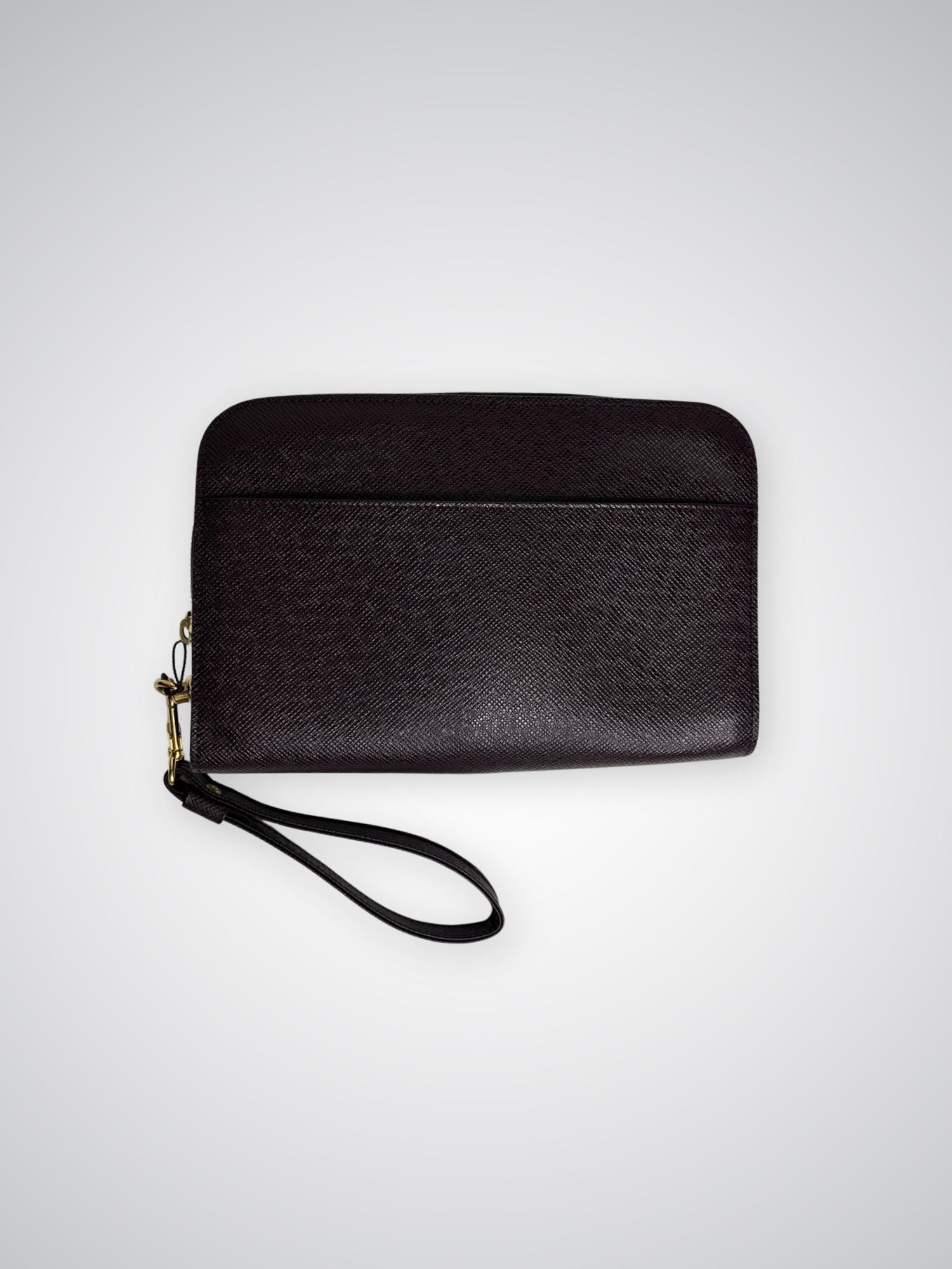 Pochette cuir Taïga Louis Vuitton