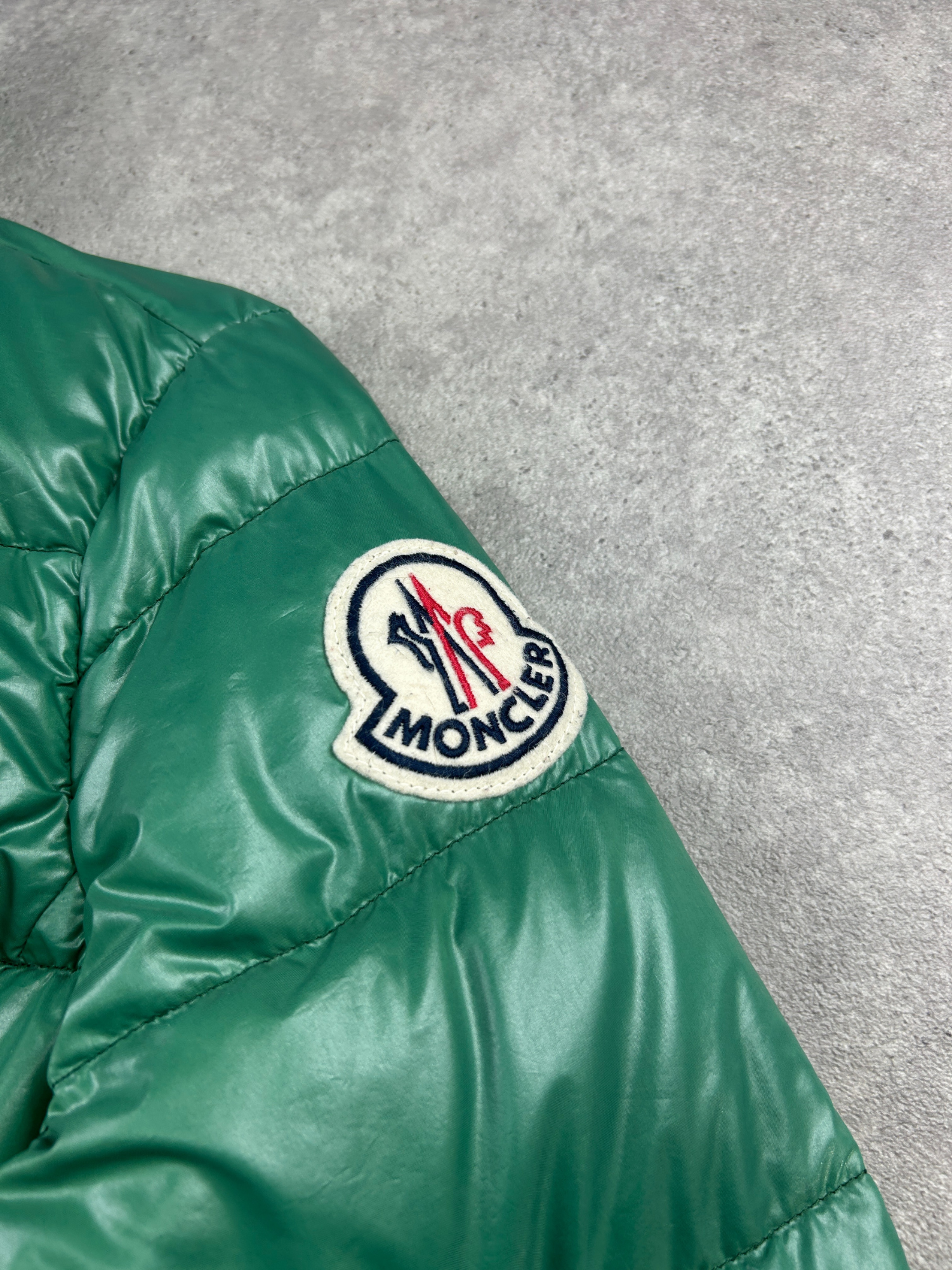Doudoune Moncler verte (M femme)