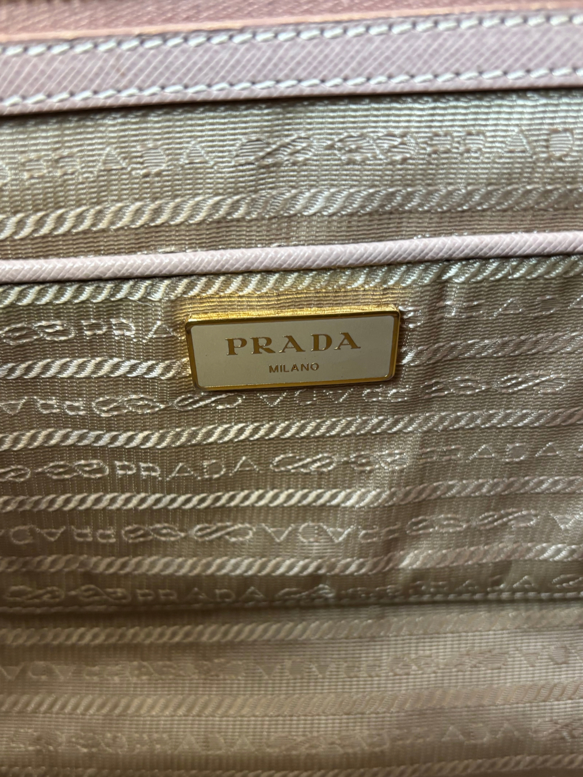 Prada Galleria cuir Saffiano