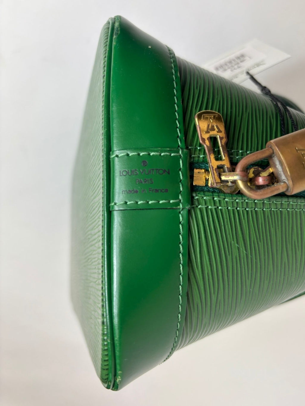 Sac Alma PM cuir Épi Louis Vuitton