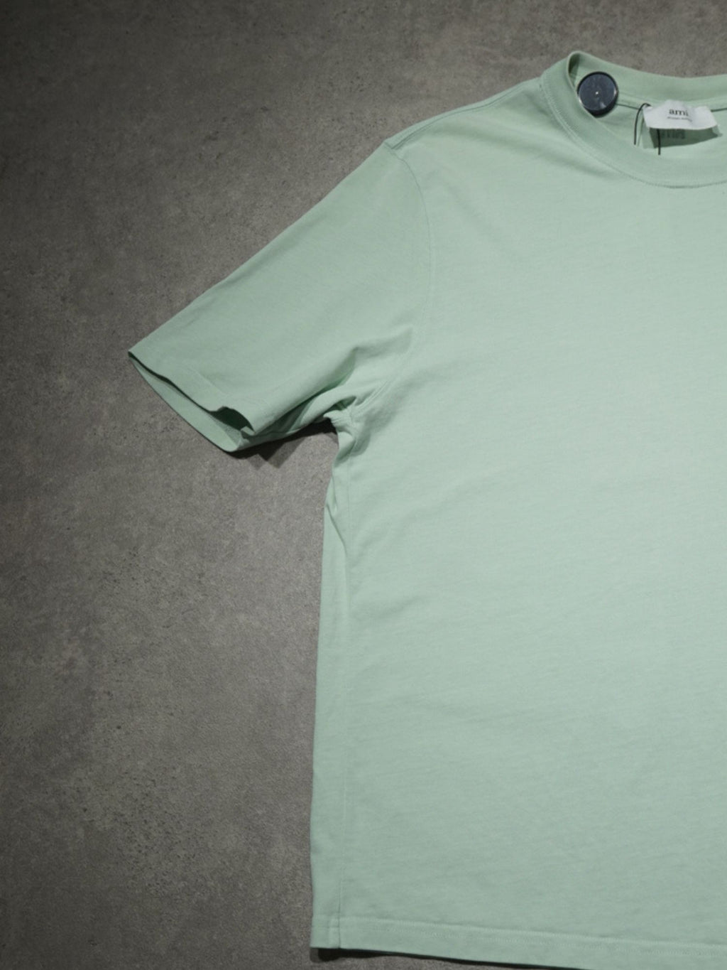 T-shirt vert d’eau ton sur ton AMI Paris (L)