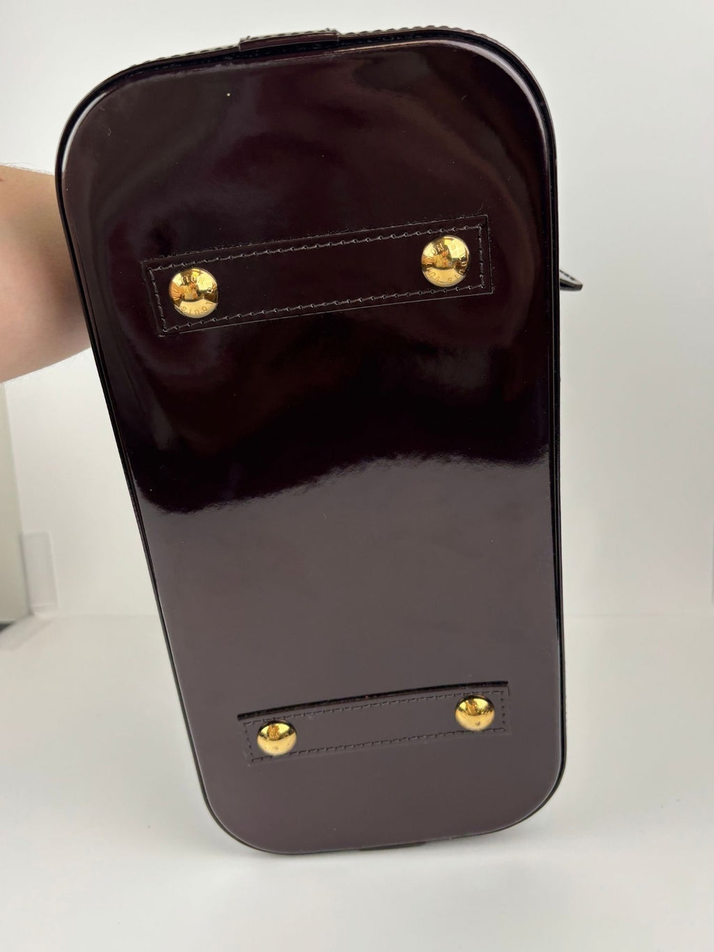 Alma PM cuir vernis Amarante Louis Vuitton