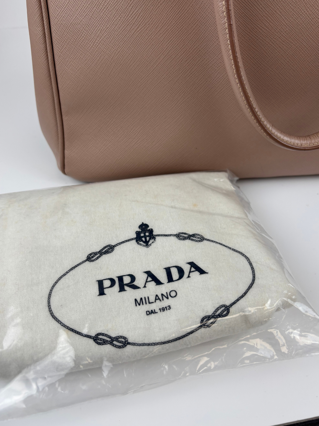 Prada Galleria cuir Saffiano