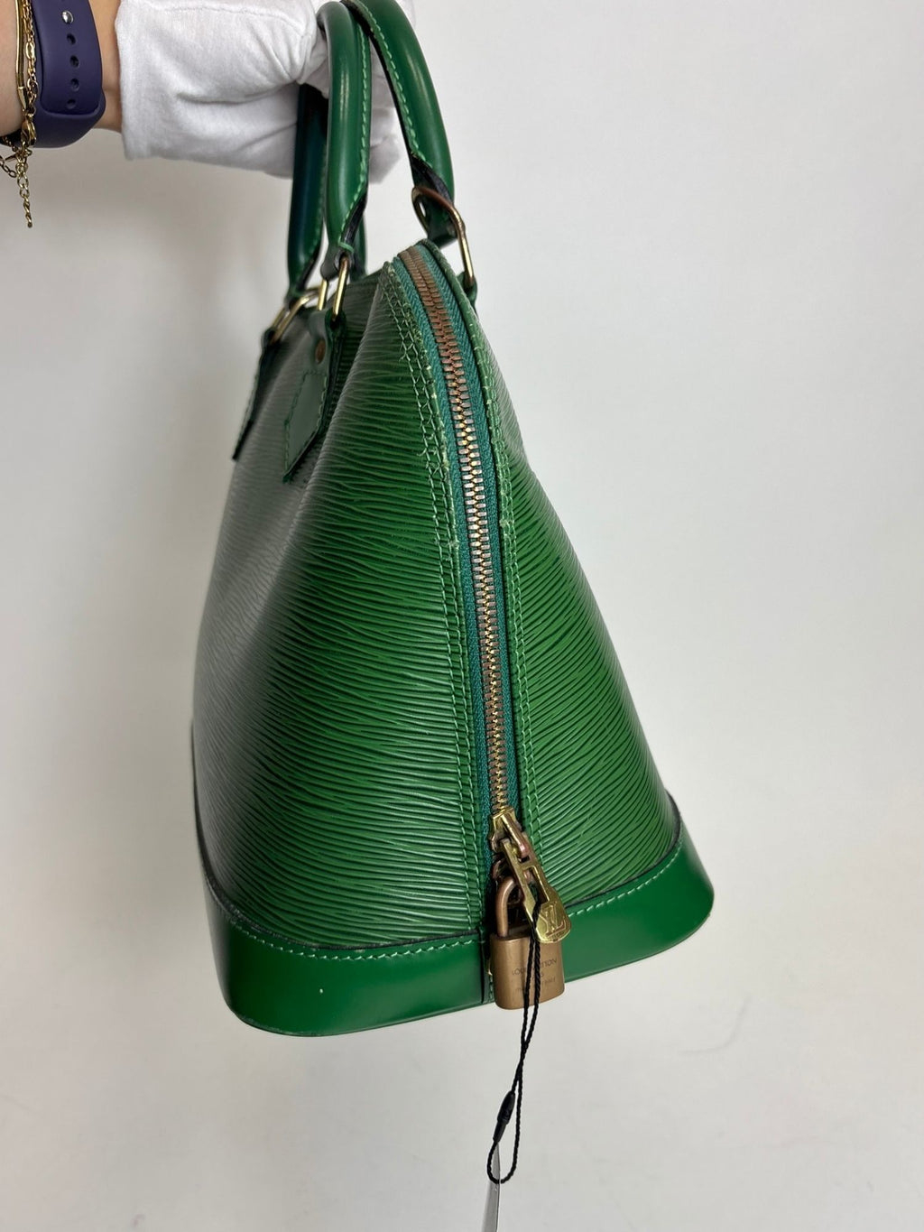 Sac Alma PM cuir Épi Louis Vuitton