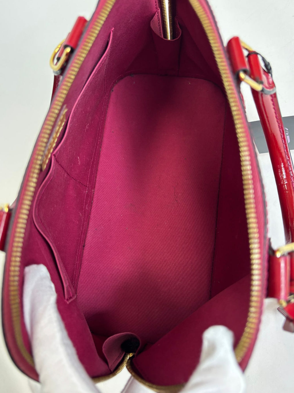 Sac Alma PM Louis Vuitton cuir vernis