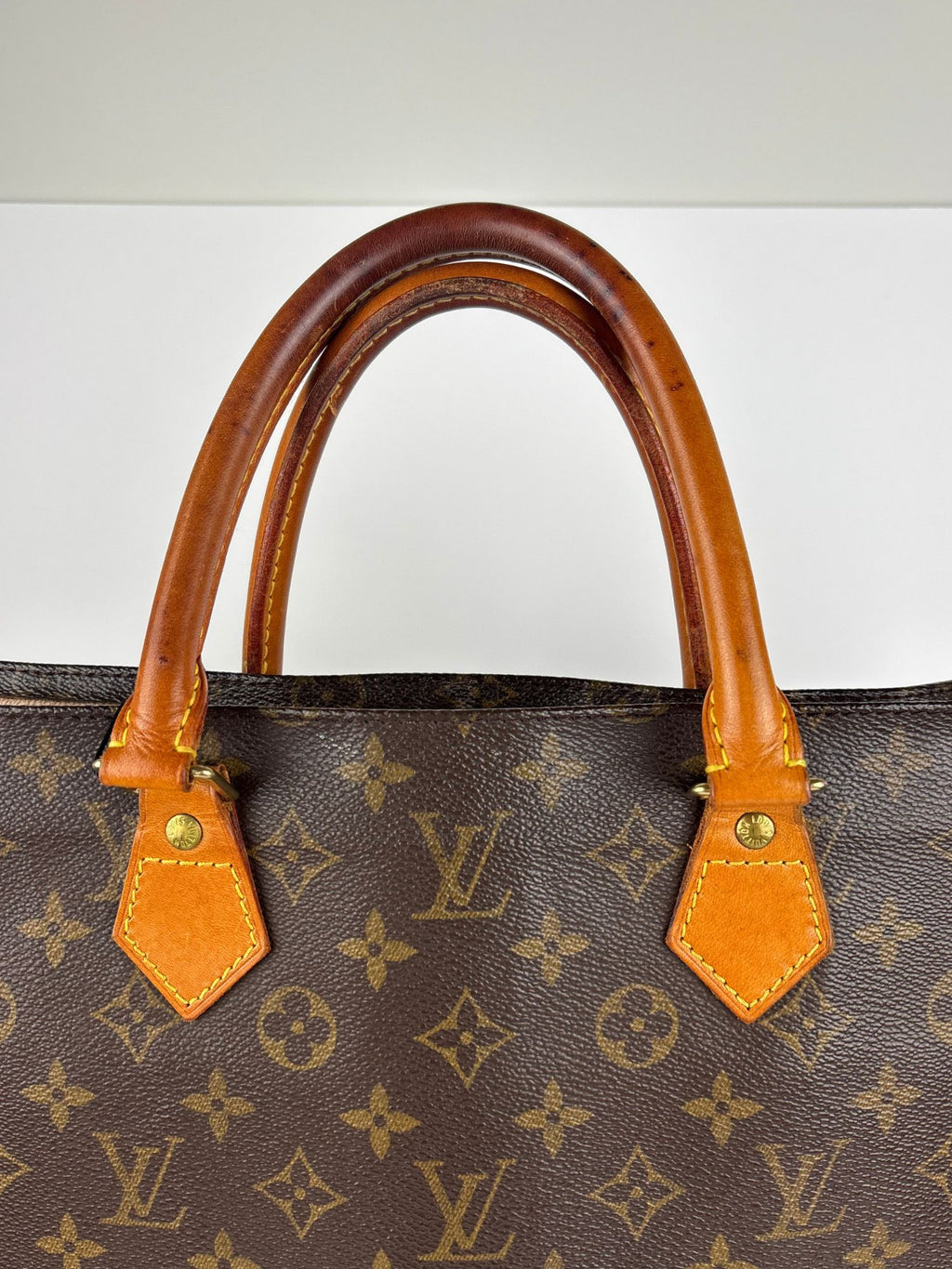 Louis Vuitton Sac plat