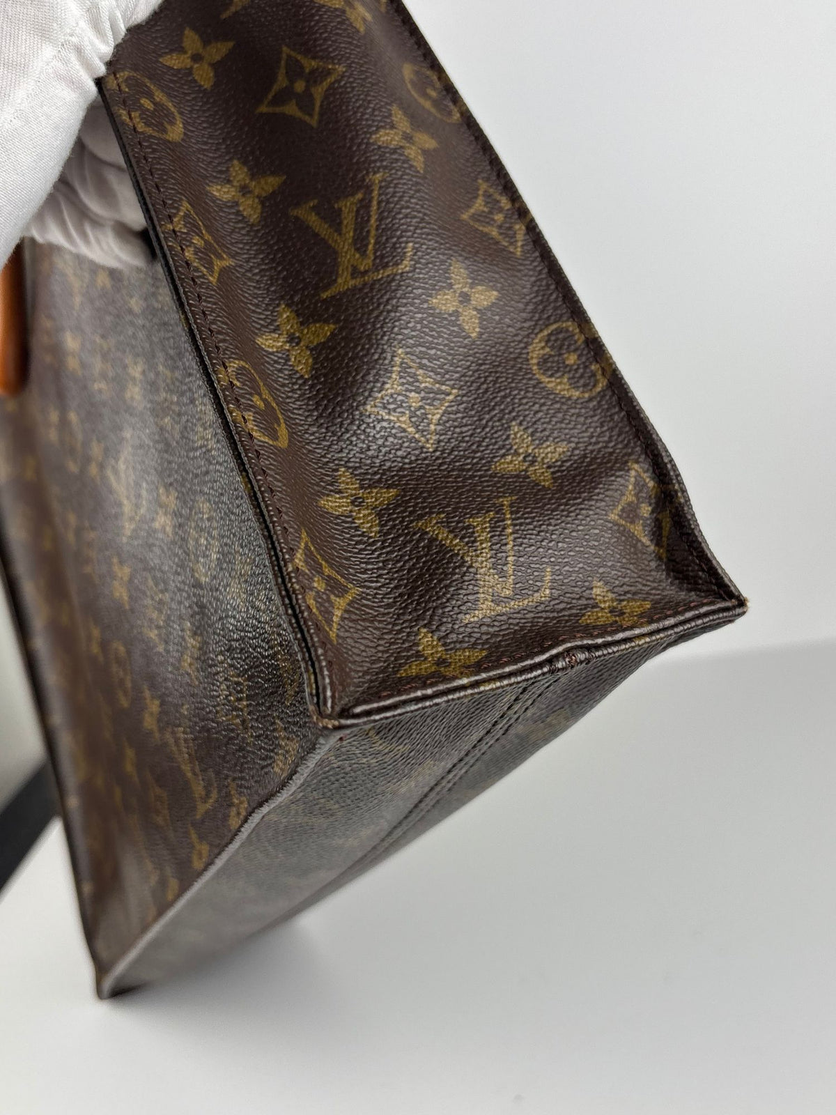 Louis Vuitton Sac plat