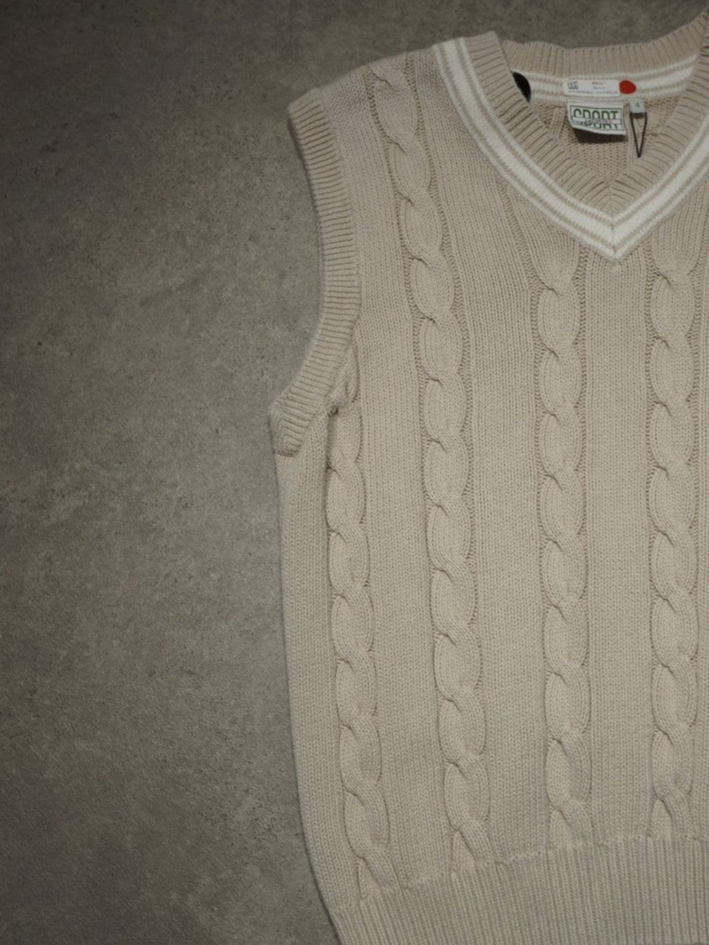 Pull sans manche Lacoste (M)