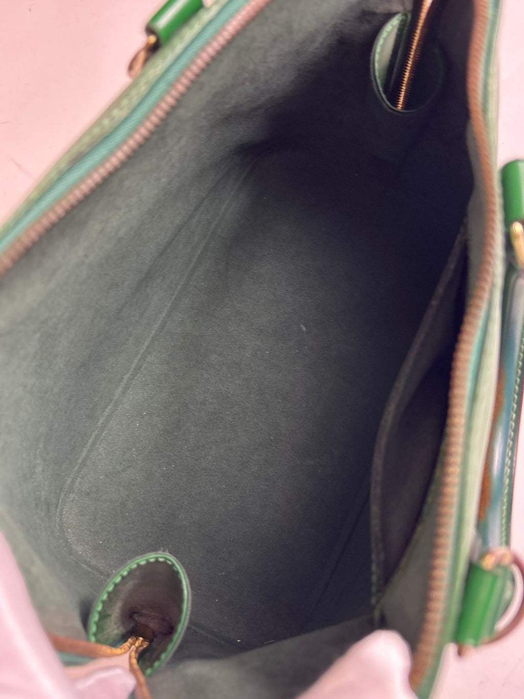 Sac Alma PM cuir Épi Louis Vuitton