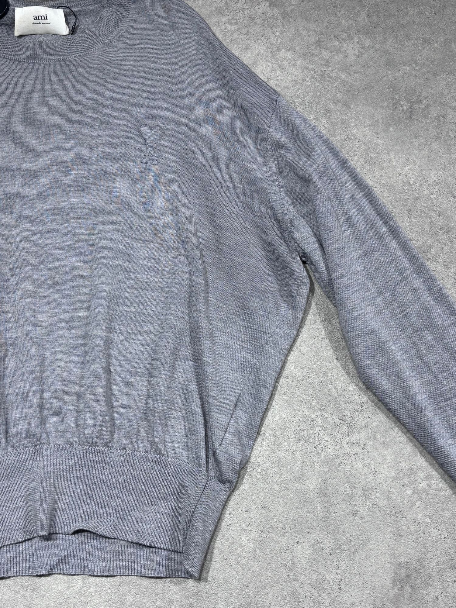 Pull fin gris AMI Paris (M)