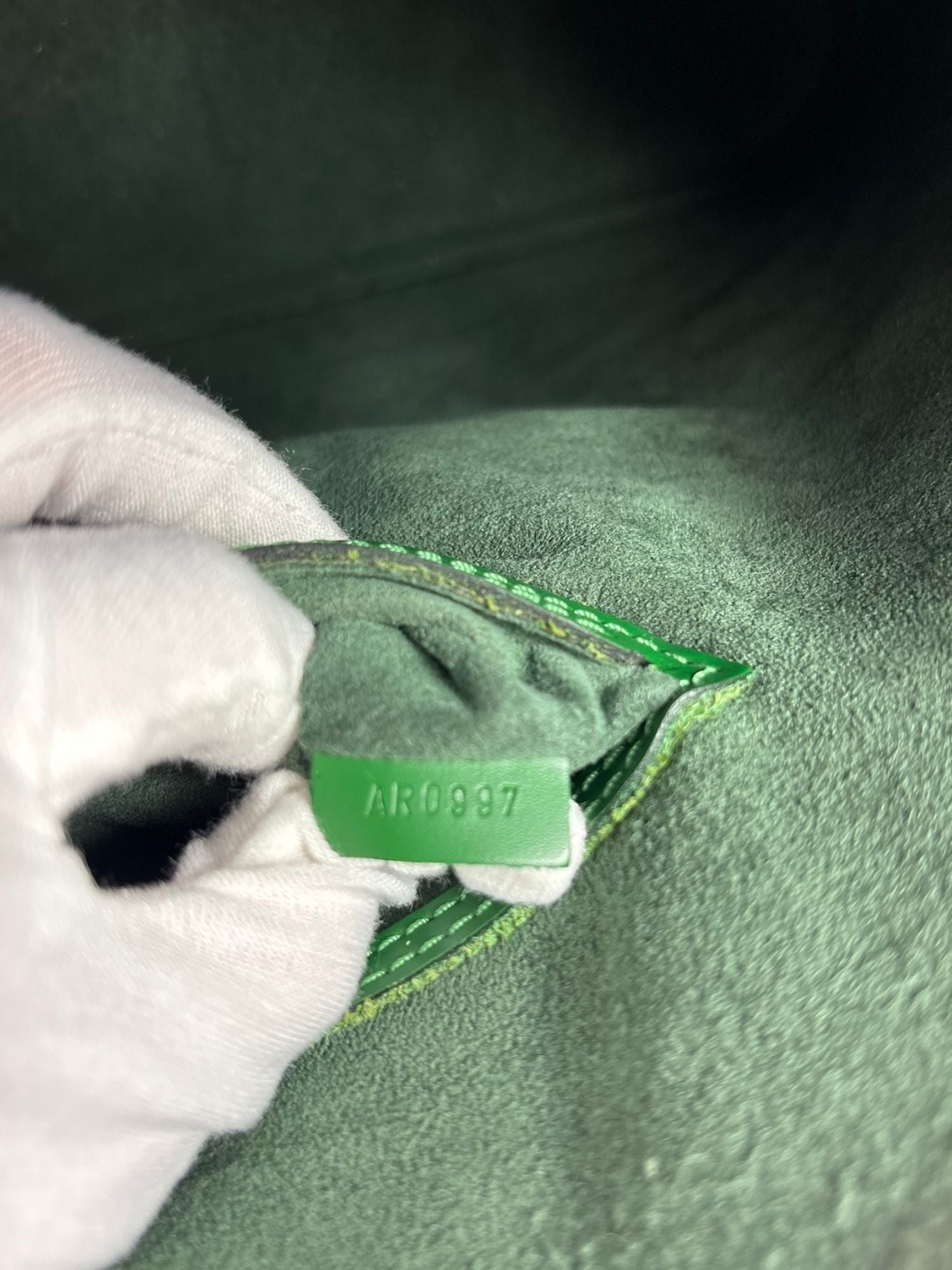 Sac Alma PM cuir Épi Louis Vuitton