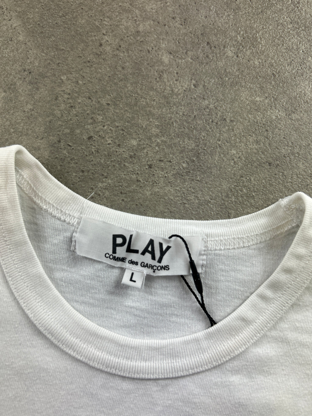 T-shirt Comme des Garçons (L femme)