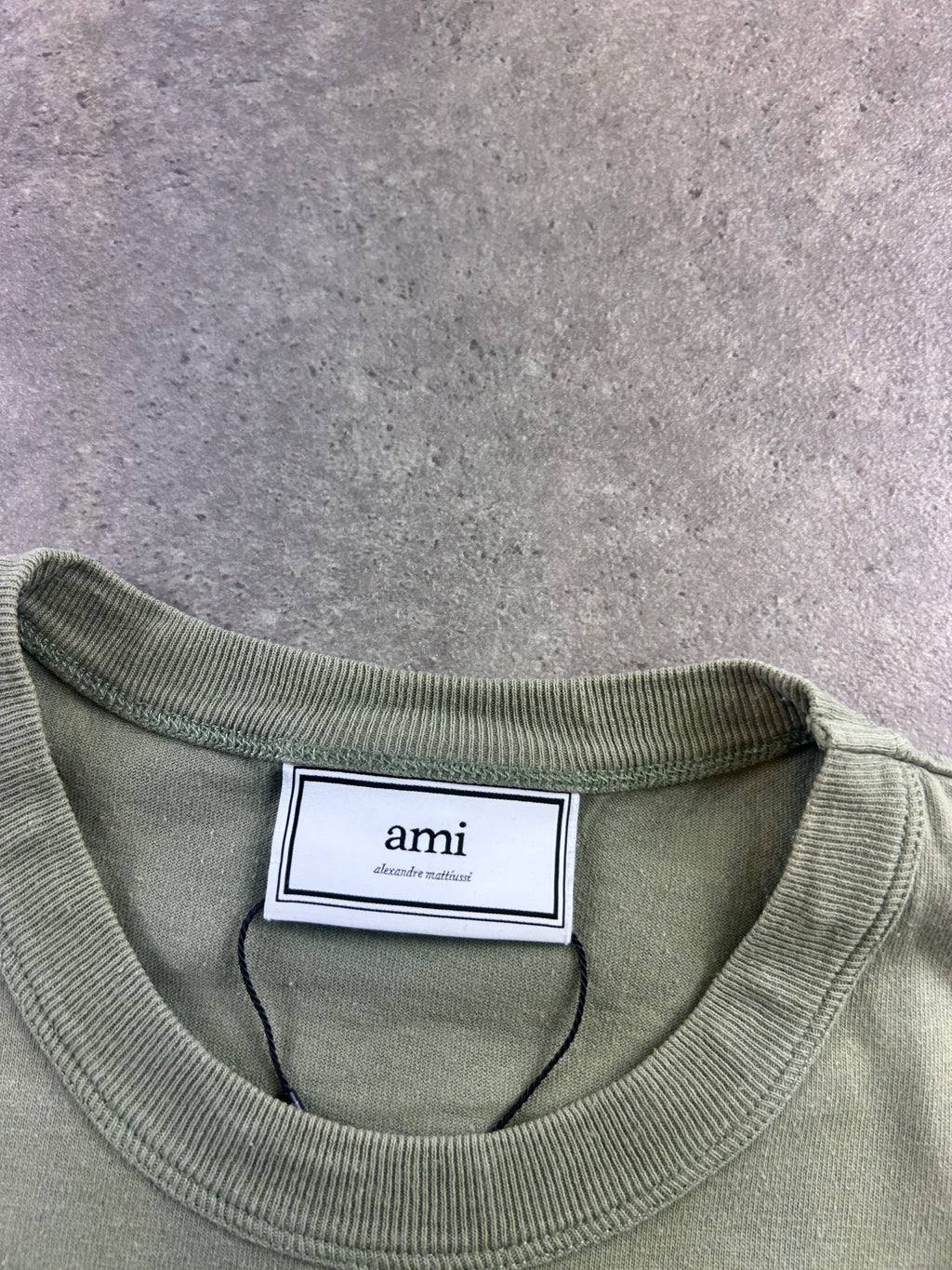 T-shirt Ami Paris (M)