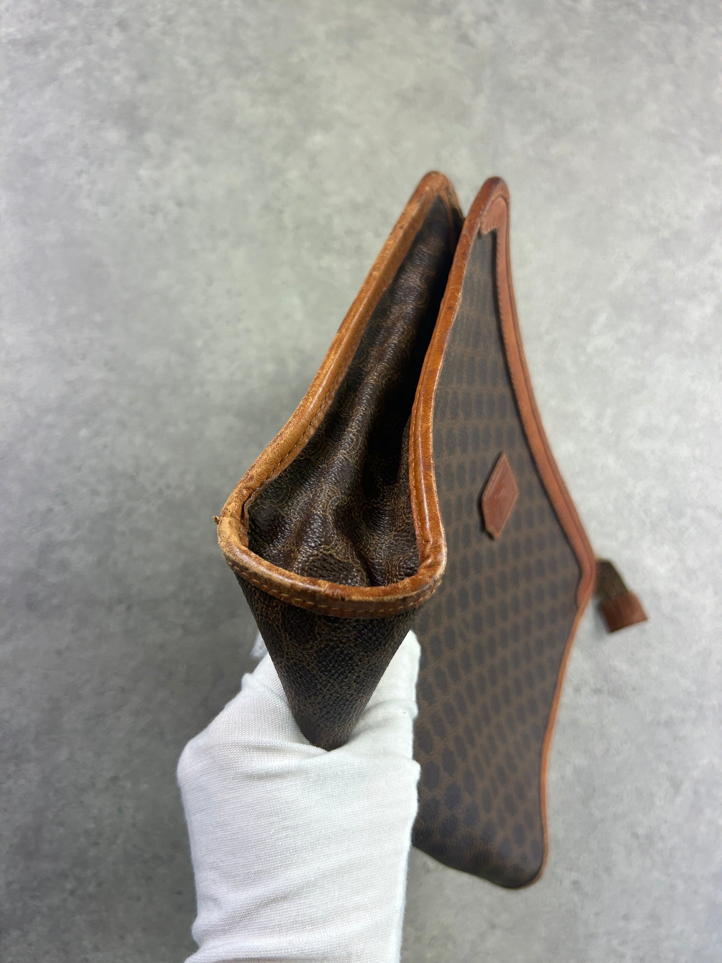Pochette Céline macadam