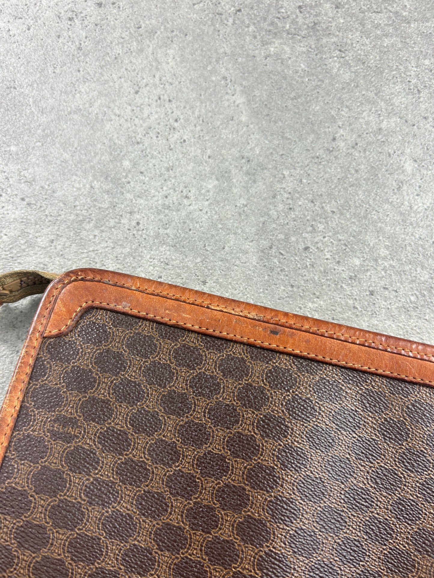 Pochette Céline macadam