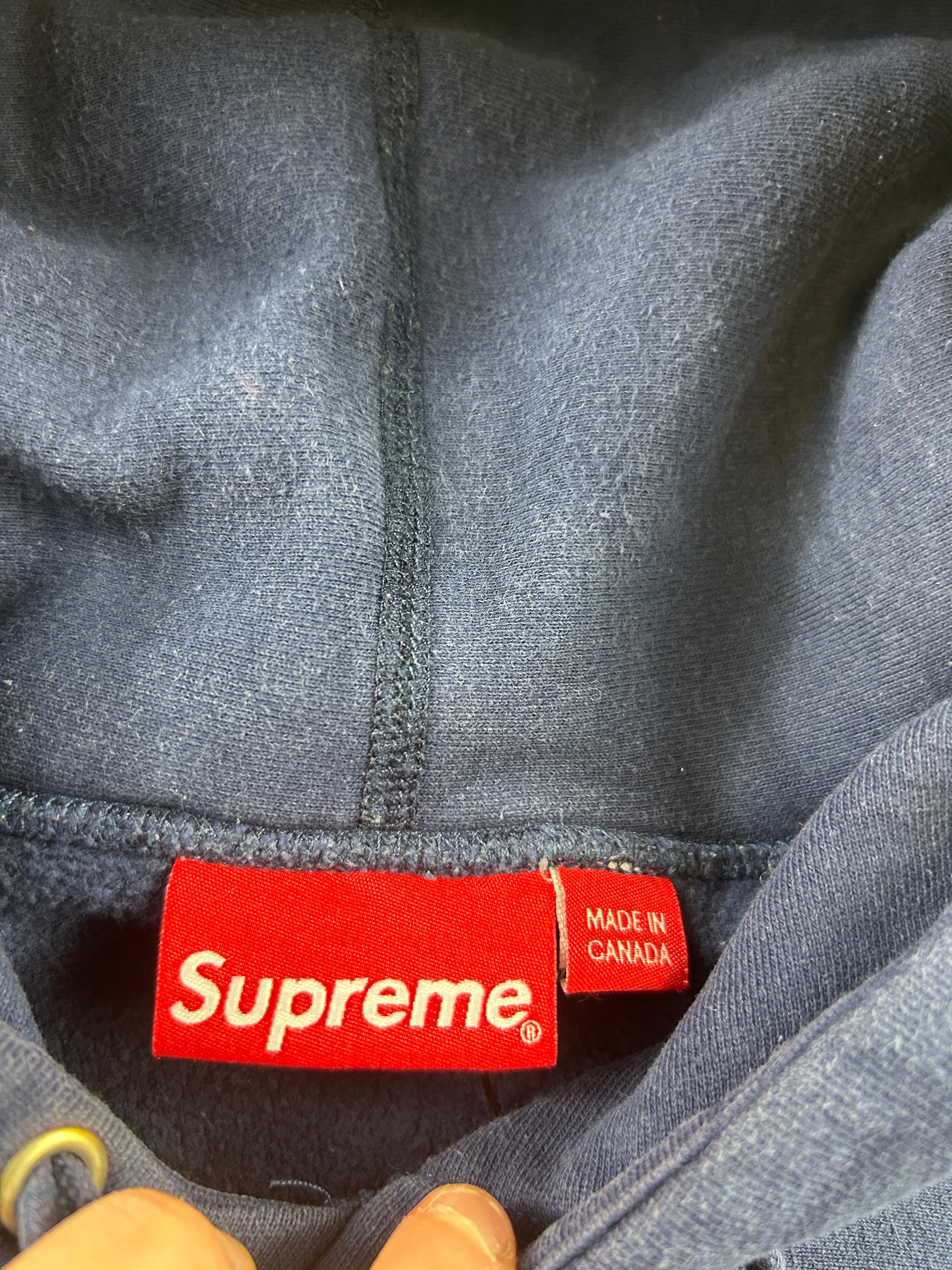 Sweat à capuche Supreme (S-M)
