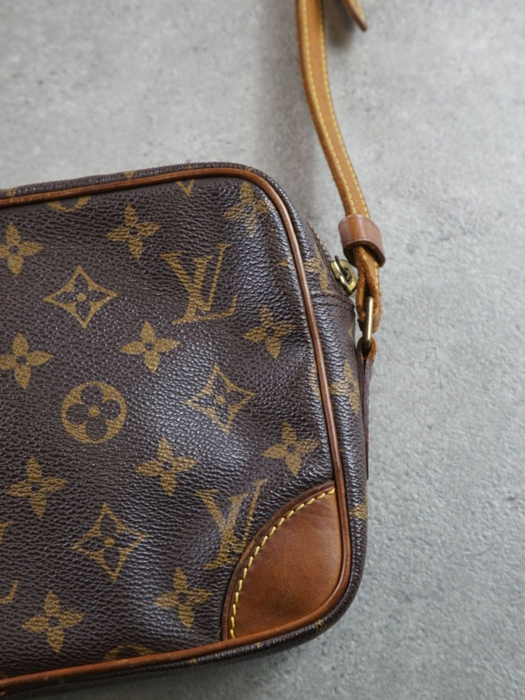 Sacoche à bandoulière Louis Vuitton