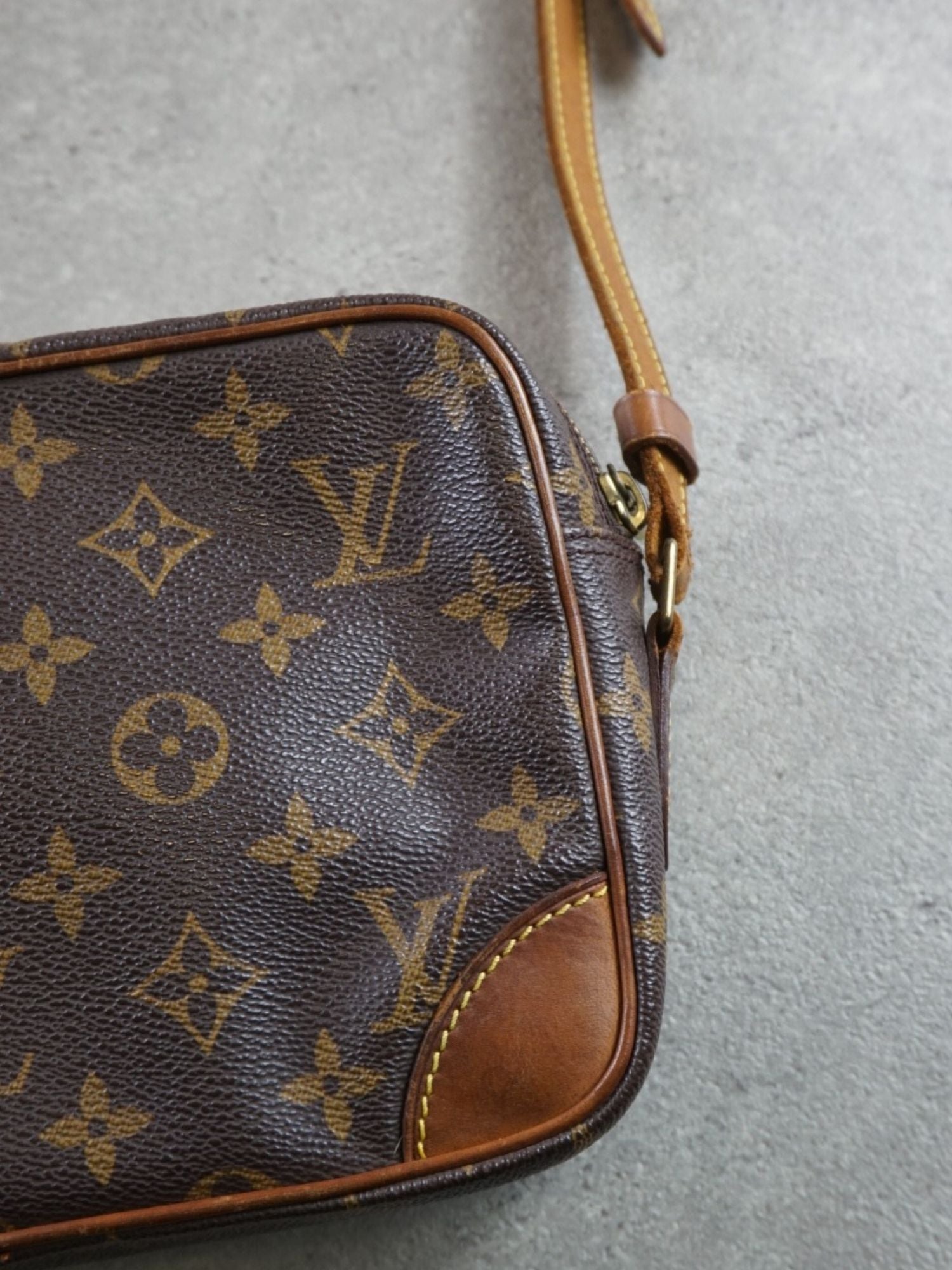 Sacoche à bandoulière Louis Vuitton